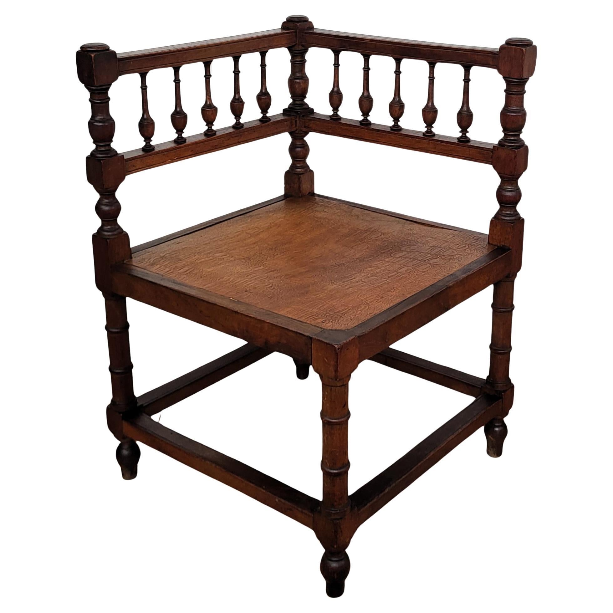 1950s Italian Neoclassic Carved Wooden Corner Chair For Sale