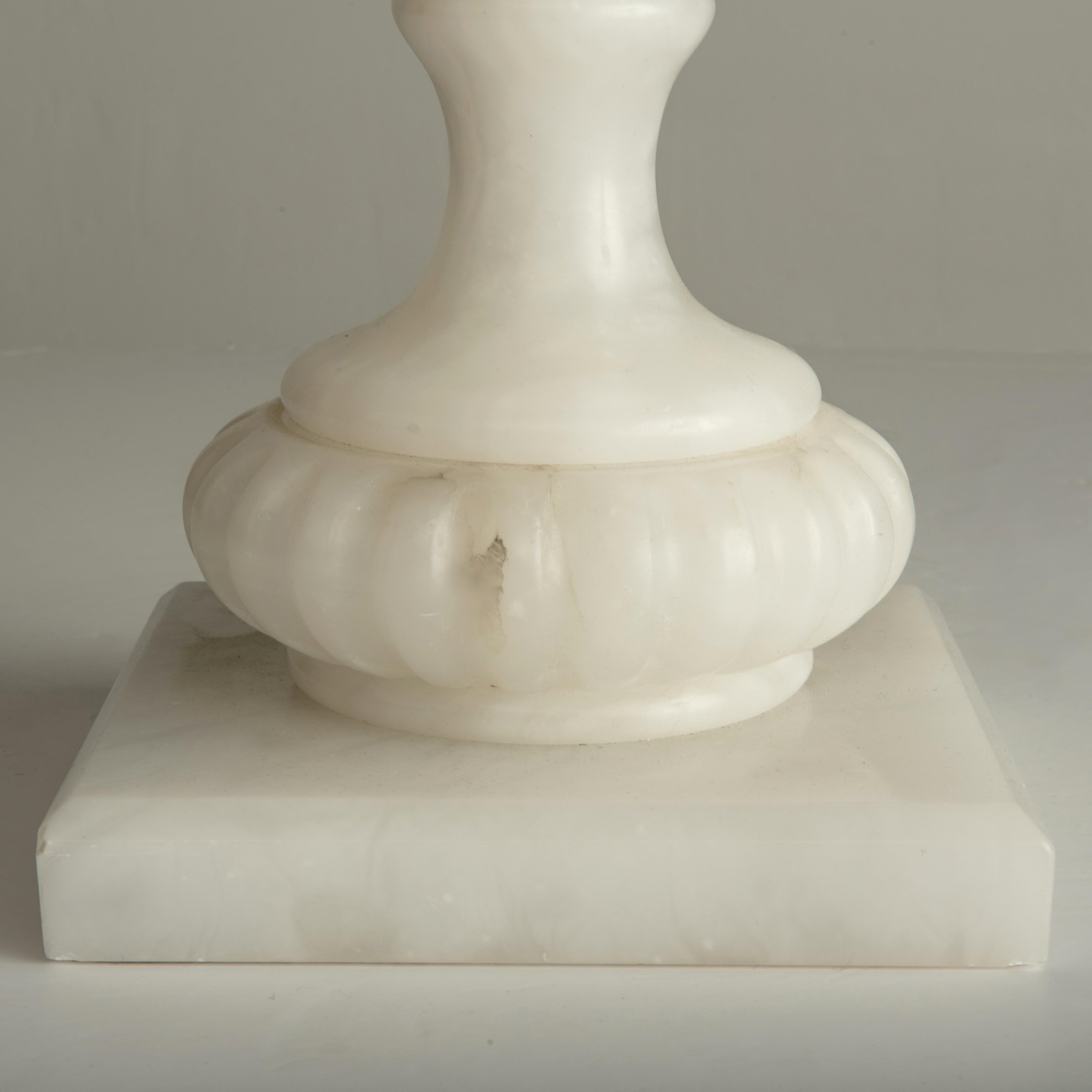 1950s Italian Neoclassical Alabaster Vase Urn Baluster Marbro Style Lamp For Sale 7