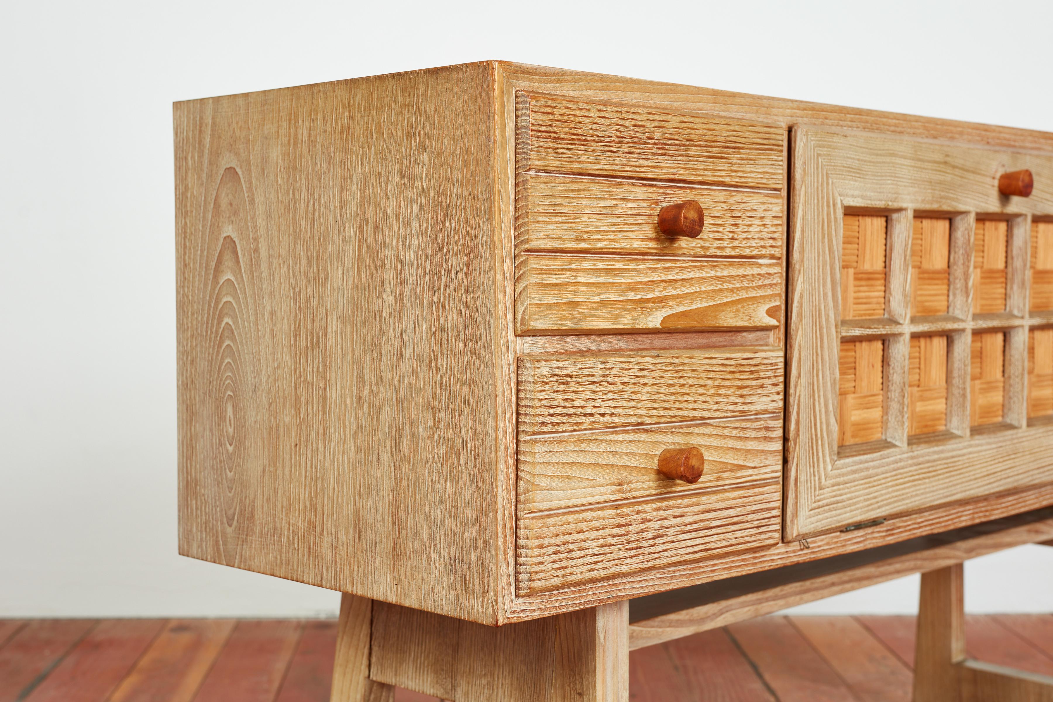 1950's Italian Oak Sideboard For Sale 9