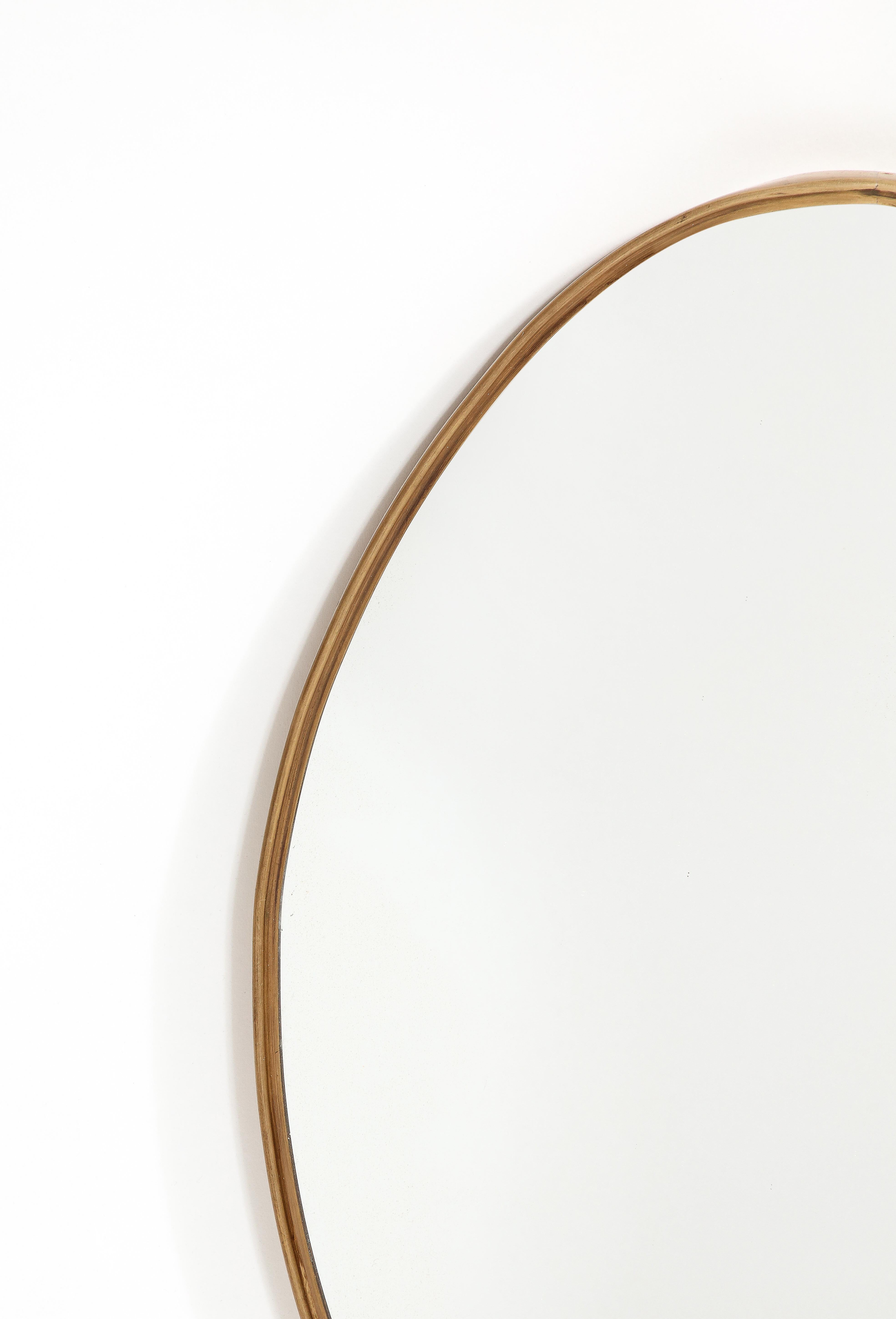 Milieu du XXe siècle Miroir ovale en laiton italien des années 1950 en vente