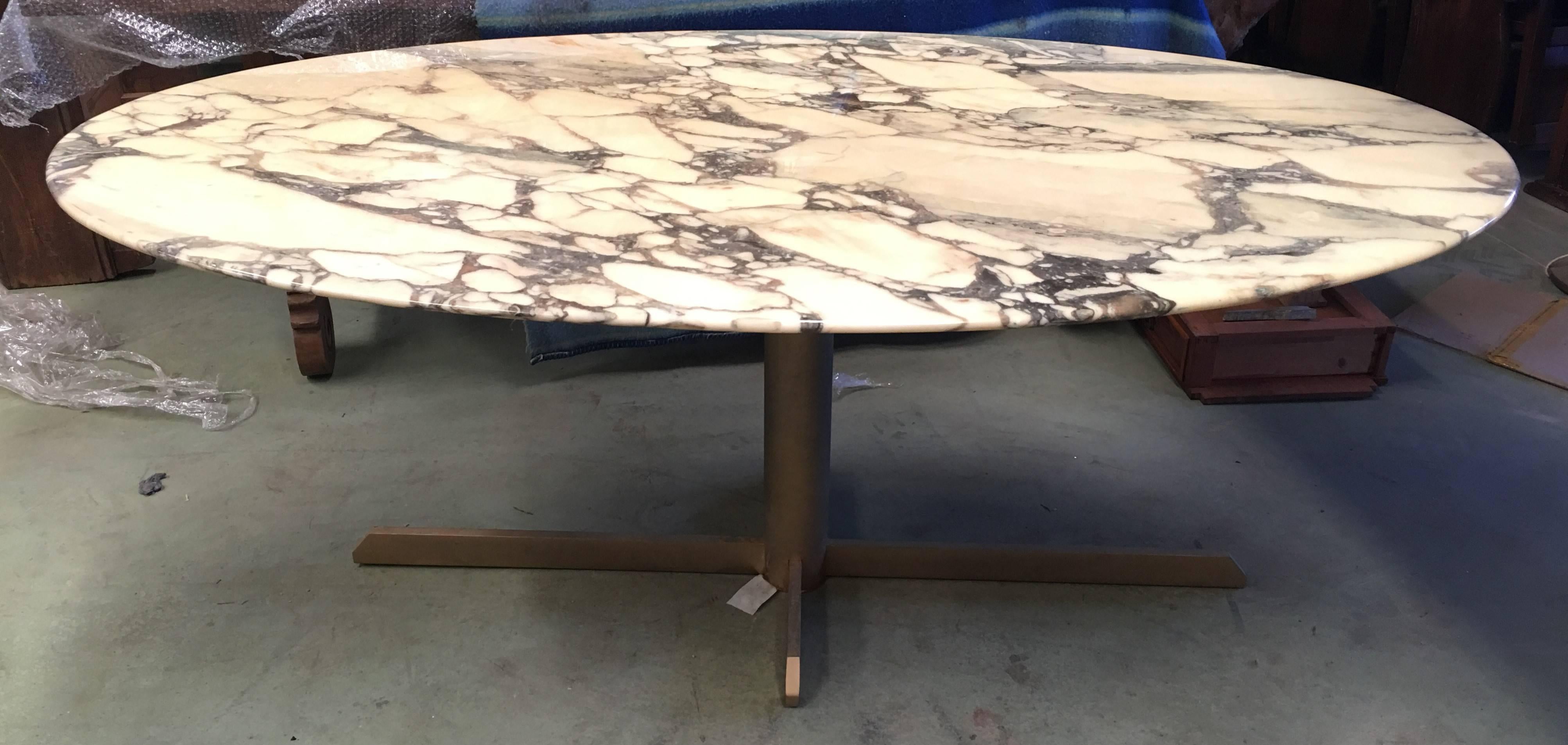 Mid-Century Modern 1950s Italian Oval Marble Dining Table on Sculptural Brass Pedestal Base