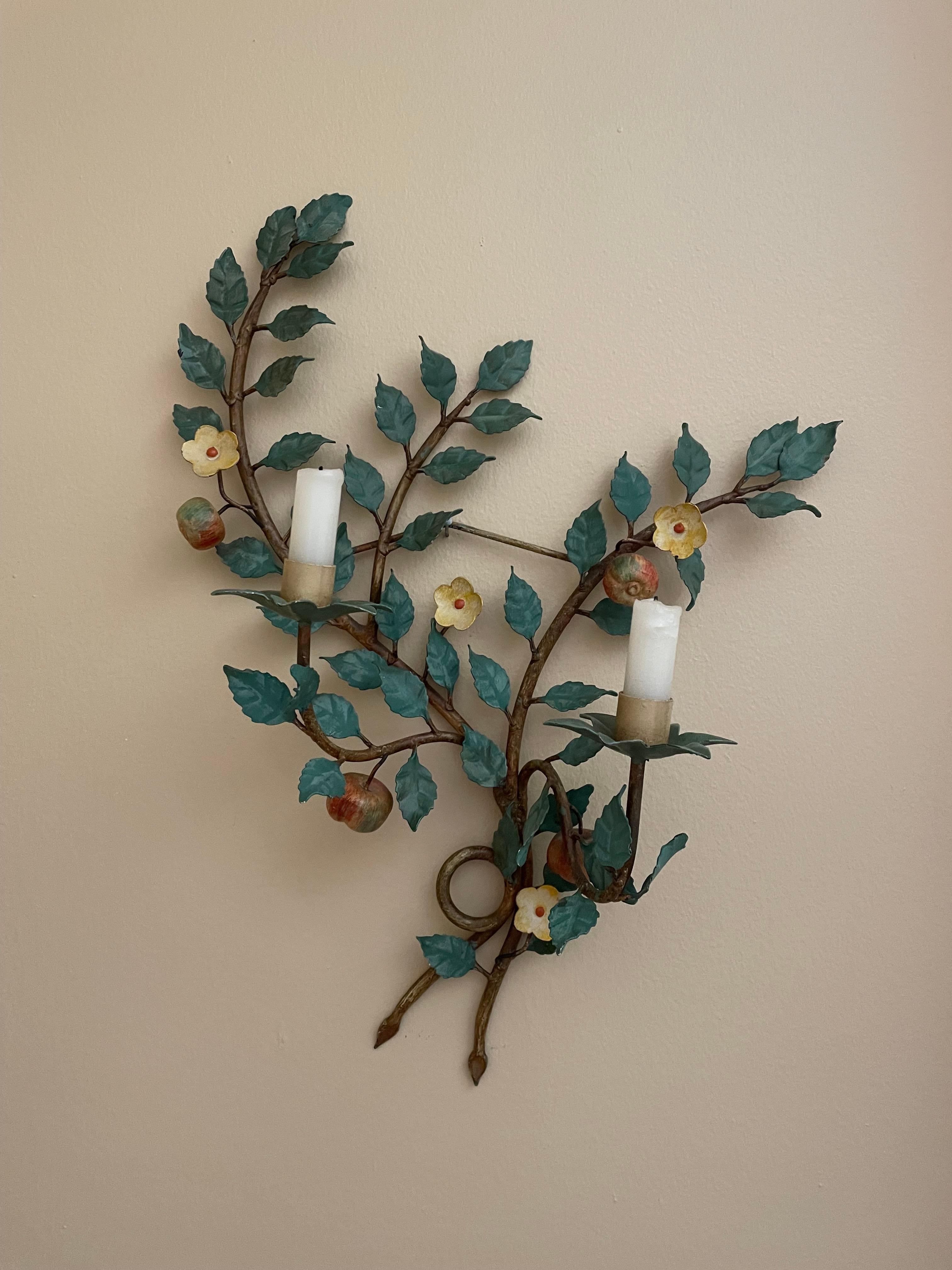 1950s Italian Painted Metal Leaf and Branch Candle Wall Sconce For Sale 2