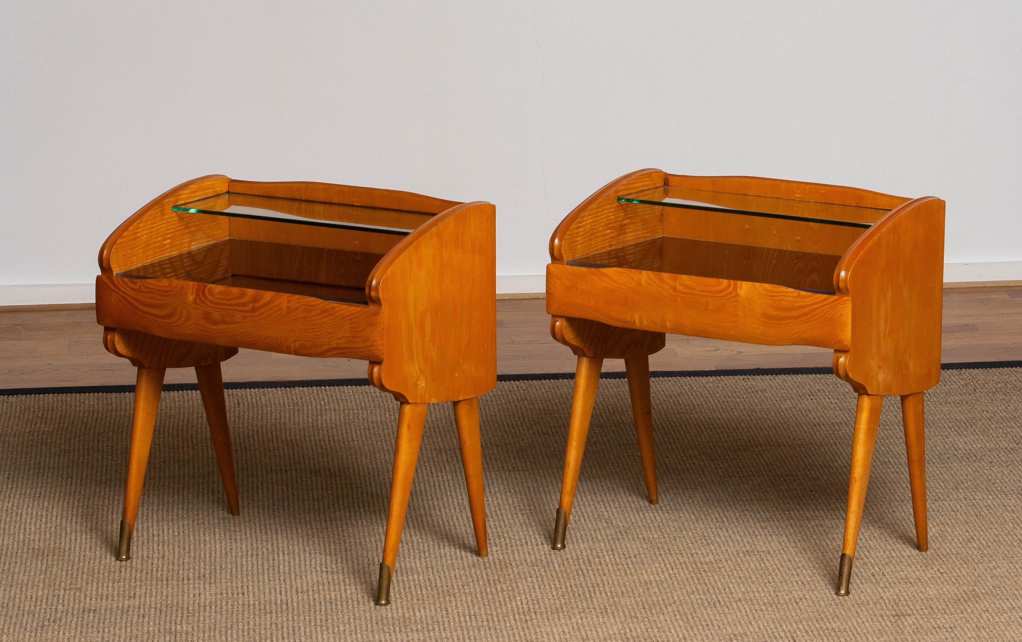 Mid-Century Modern 1950's Italian Pair Maple and Glass Bedside Tables / Nightstands by Paolo Buffa