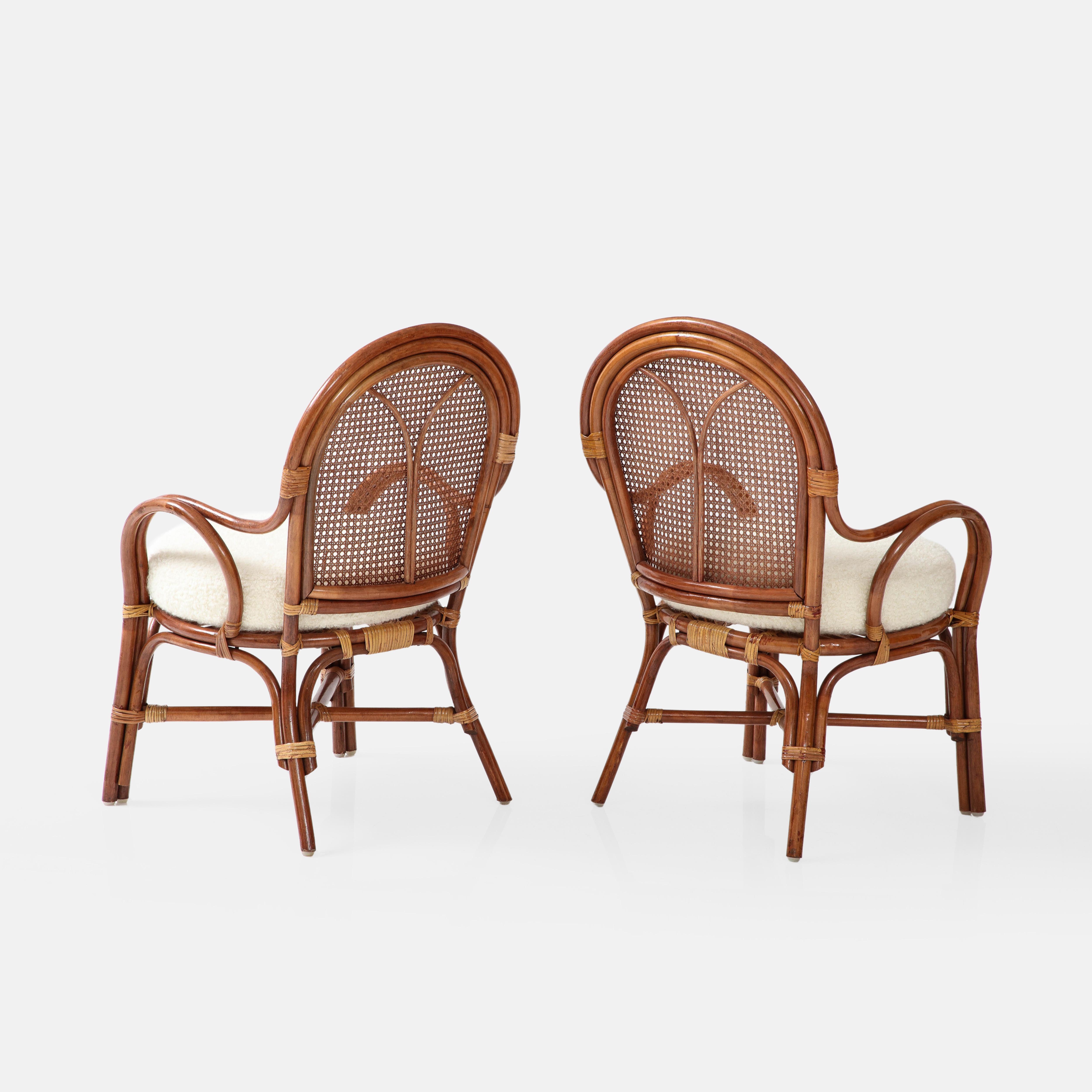 1950s Italian Pair of Bamboo and Rattan Armchairs with Ivory Bouclé Cushions In Good Condition For Sale In New York, NY