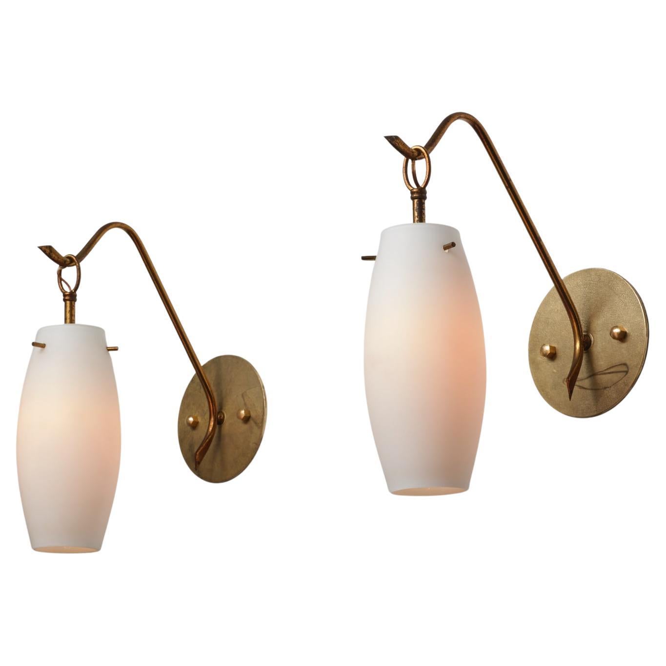 1950s Italian Pair of Wall Sconces in Brass and Opaline Glass