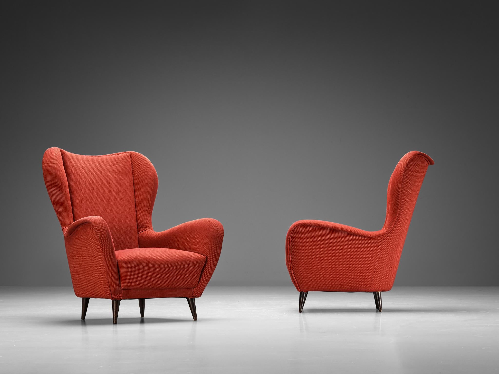 1950s Italian Pair of Wingback Chairs in Red Upholstery and Wood For Sale 2