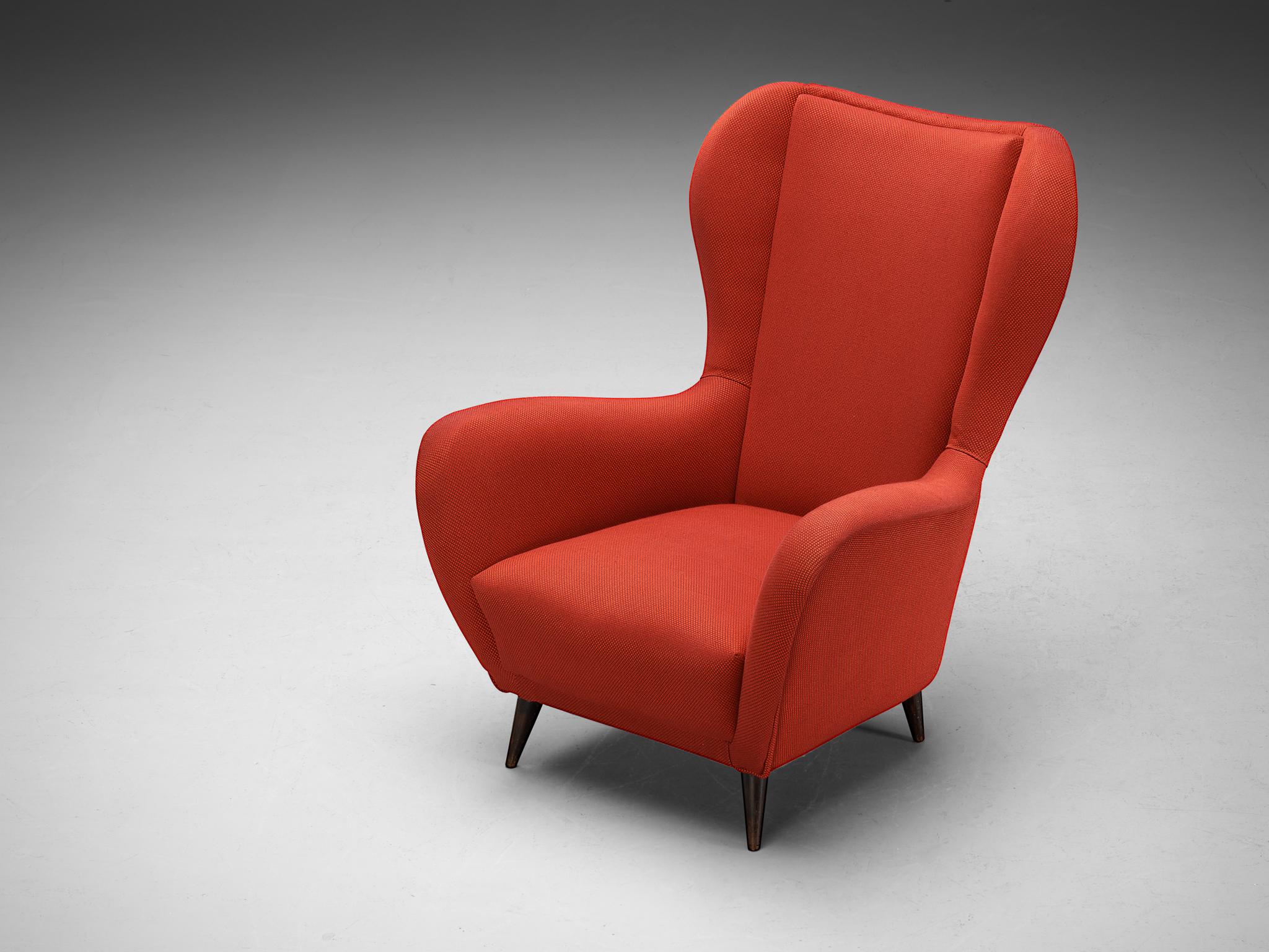 1950s Italian Pair of Wingback Chairs in Red Upholstery and Wood For Sale 3