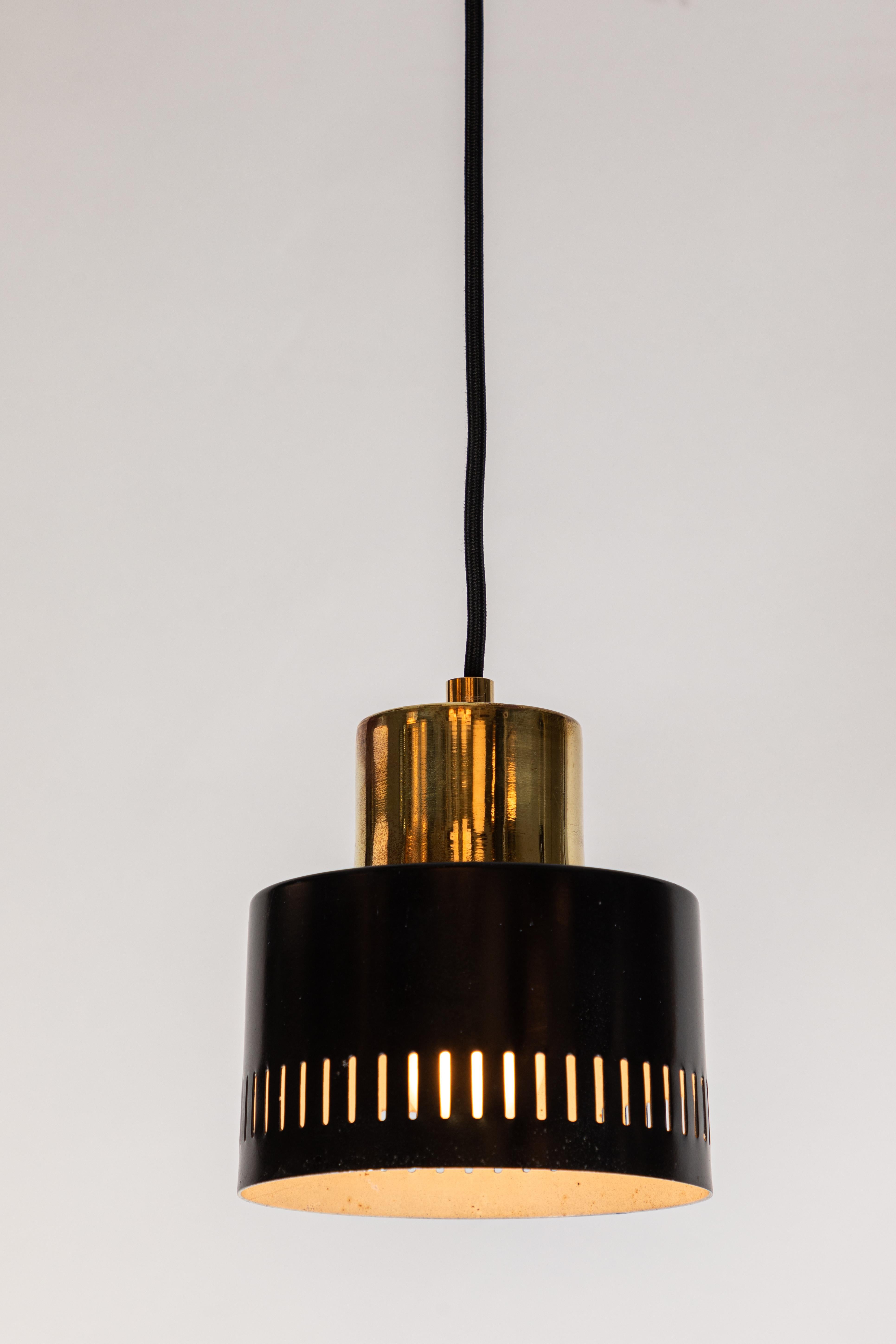 Mid-20th Century 1950s Italian Pendant in Black and Brass Attributed to Stilnovo