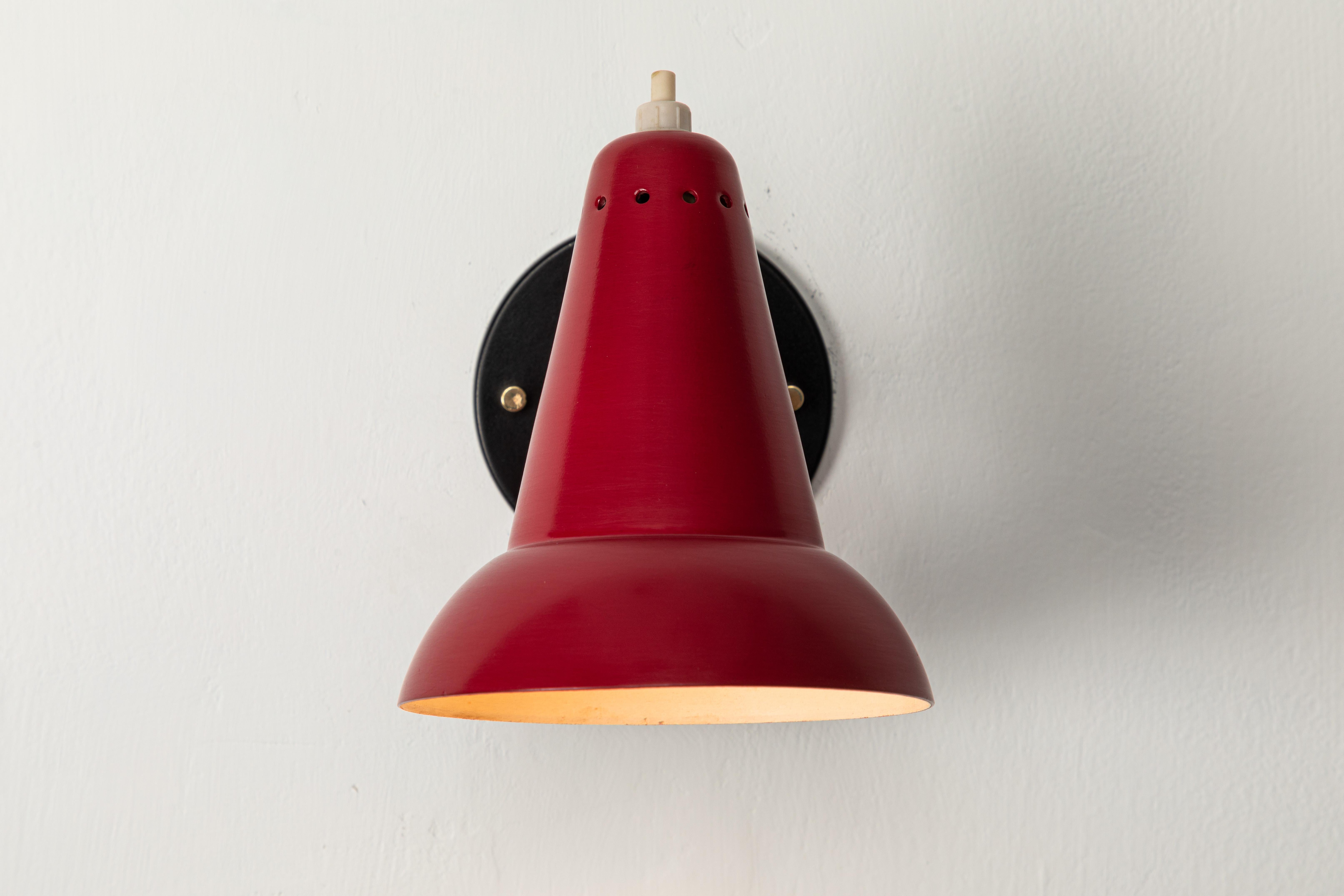 1950s Italian Red Articulating Sconce Attributed to Gino Sarfatti 7