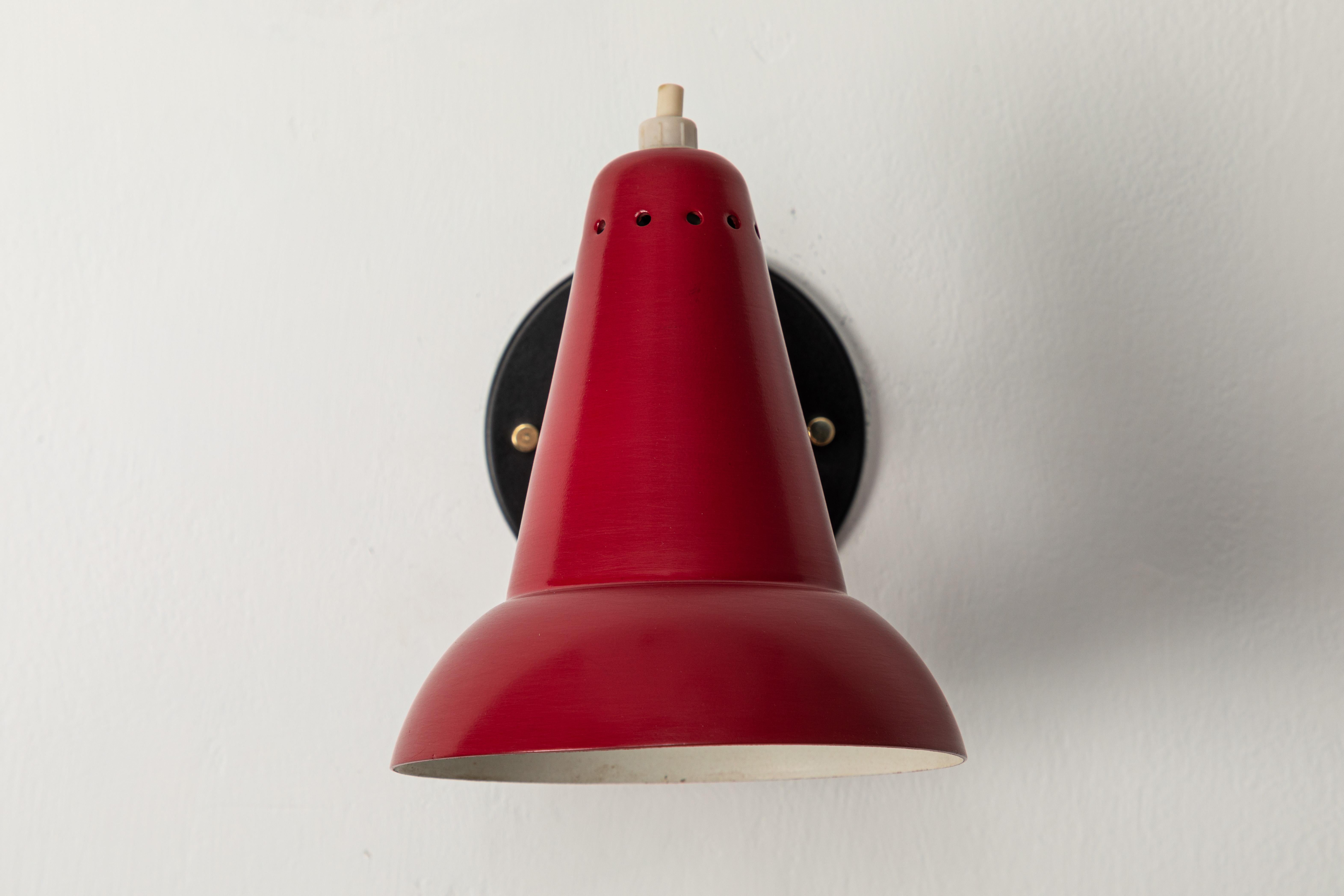 1950s Italian Red Articulating Sconce Attributed to Gino Sarfatti 9