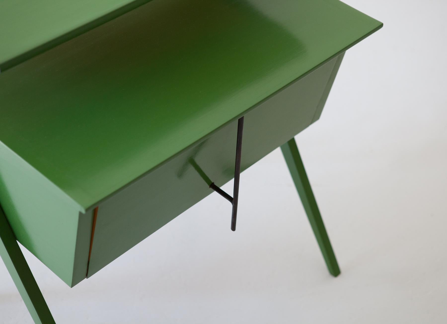 1950s Italian Restyled Little Green Lacquered Sideboard  In Good Condition In Rome, IT