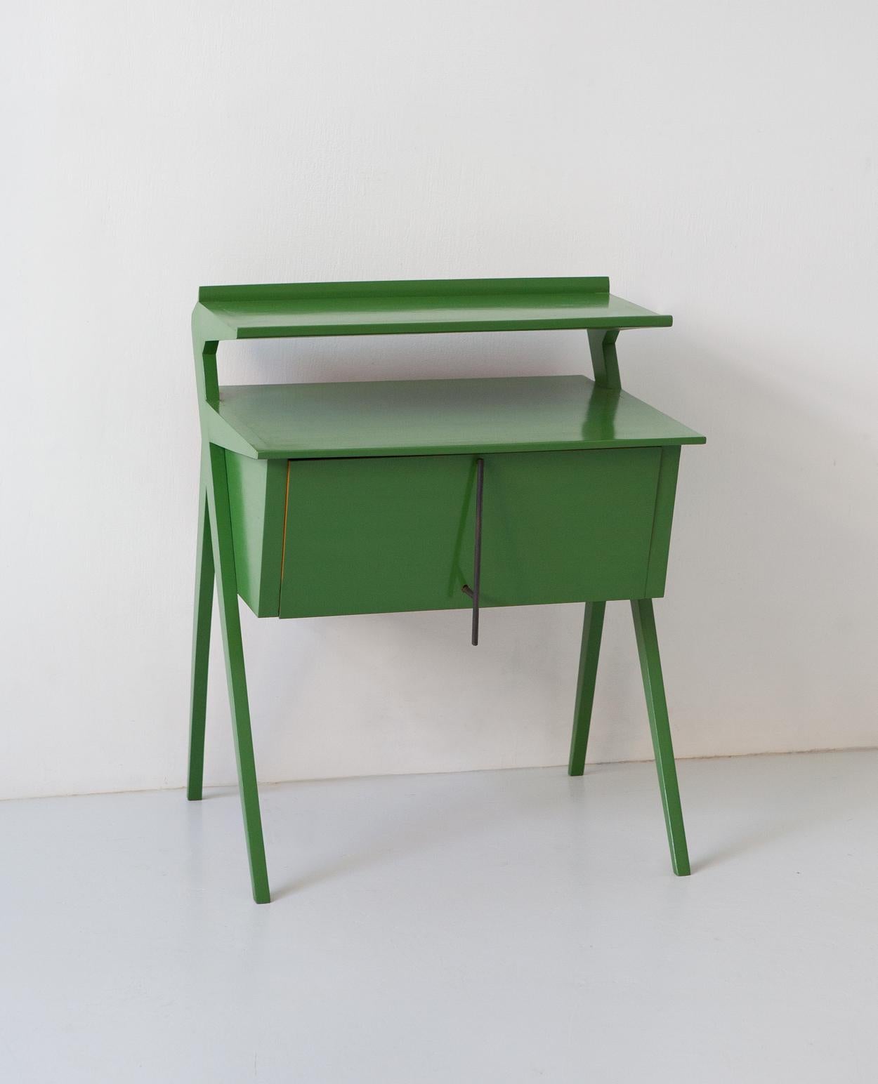 1950s Italian Restyled Little Green Lacquered Sideboard  4