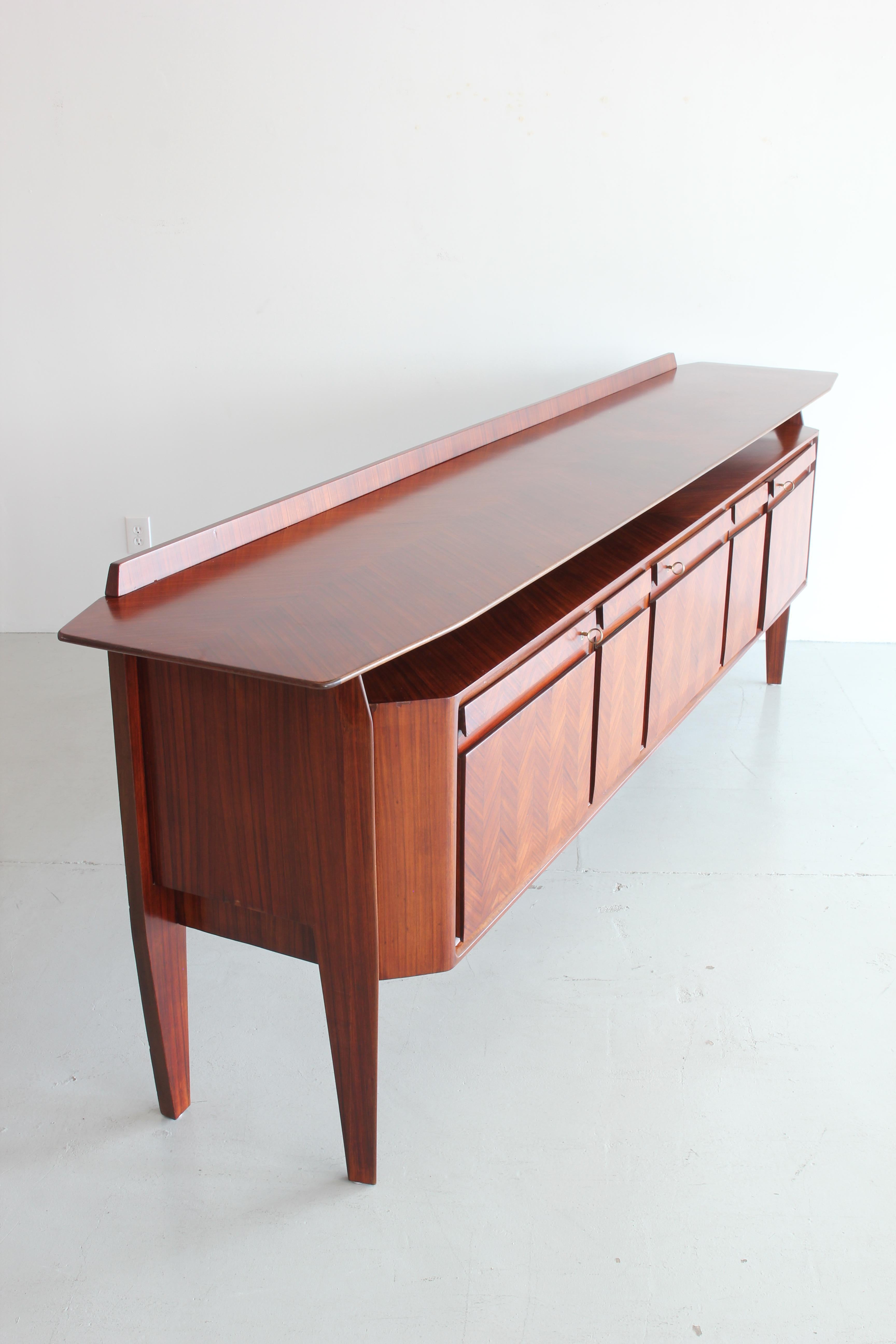 1950s Italian Rosewood Sideboard by Cantu Furniture Artisans 7