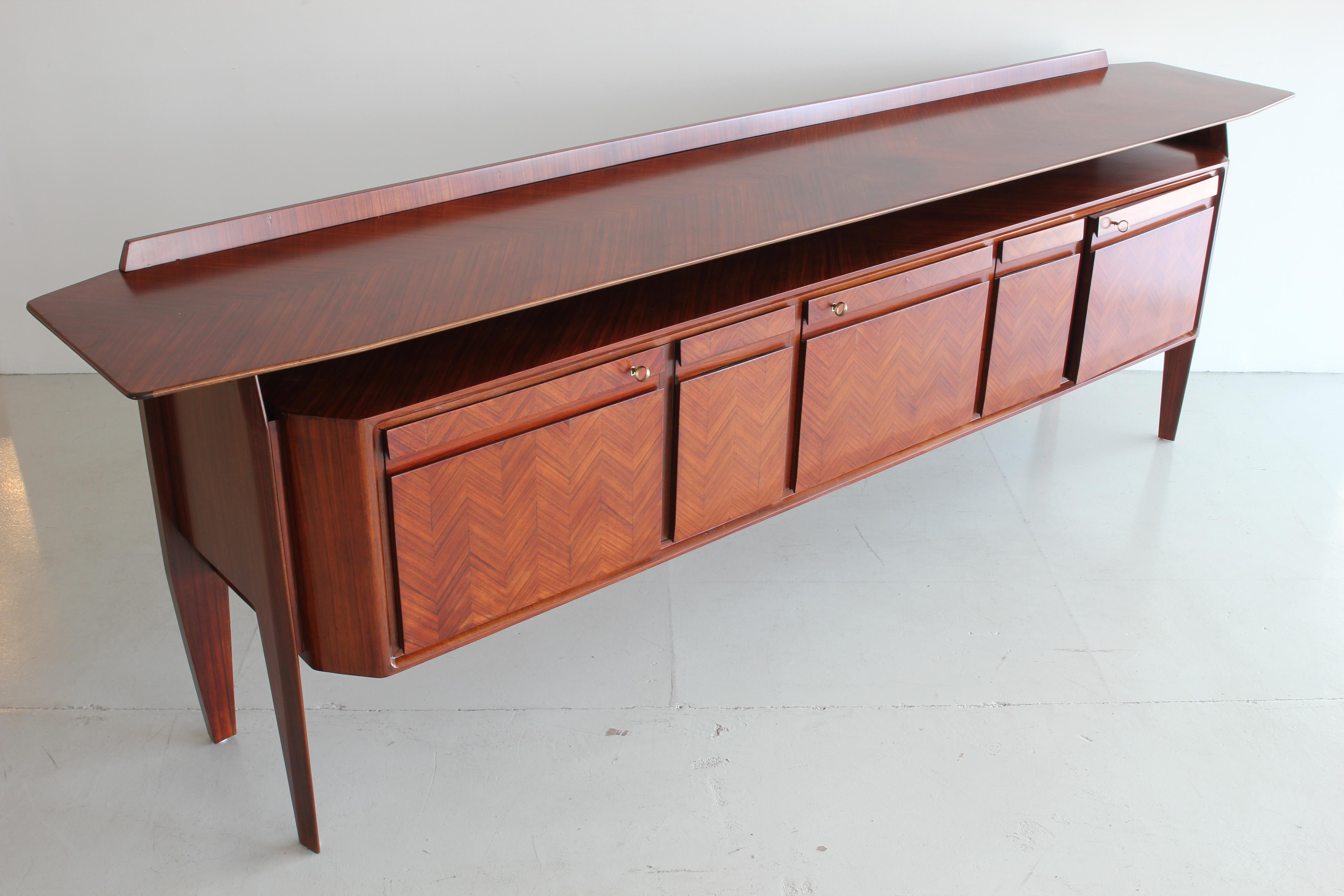 1950s Italian Rosewood Sideboard by Cantu Furniture Artisans 5