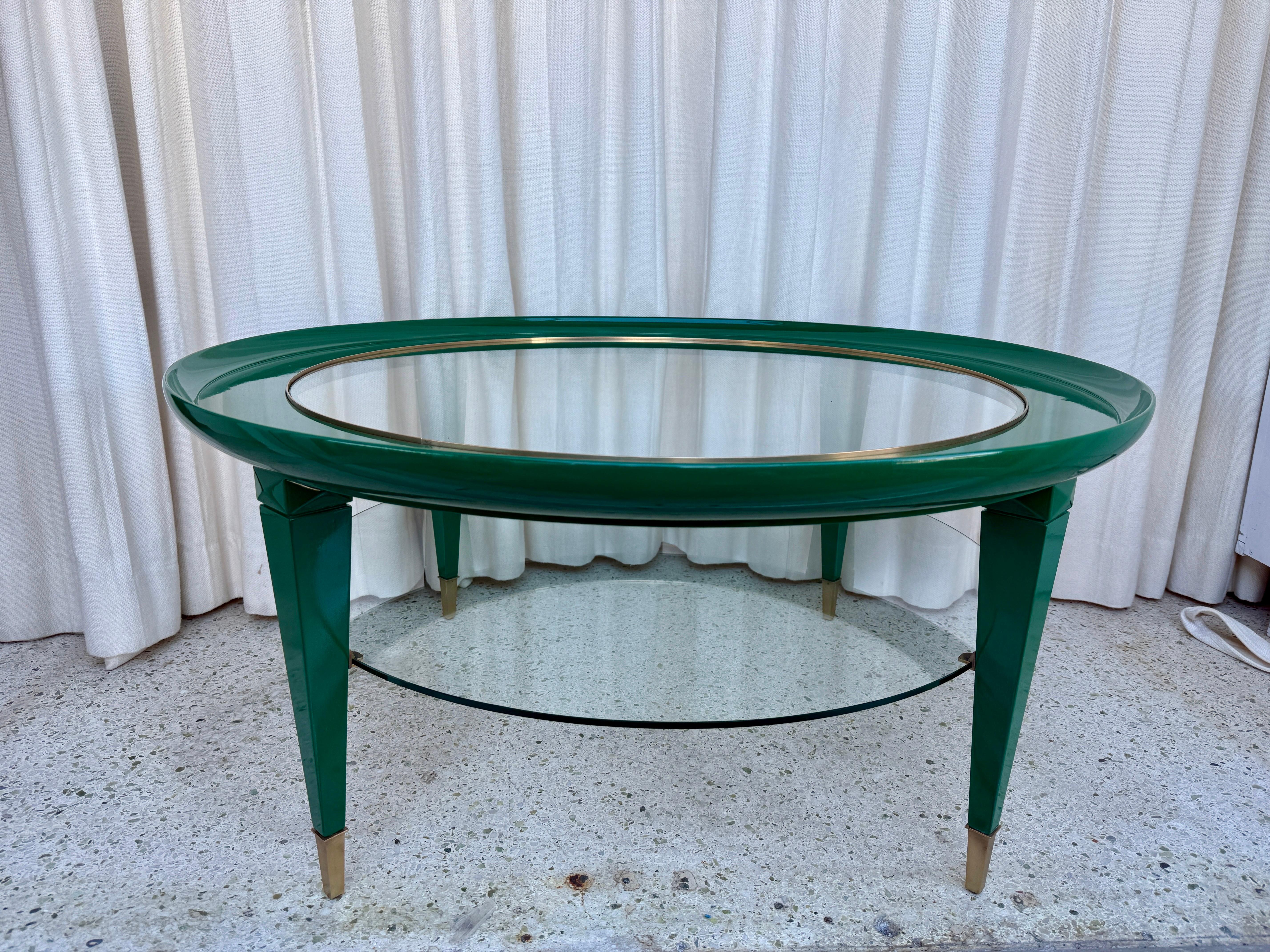 Italienischer runder zweistöckiger Cocktailtisch aus den 1950er Jahren im Angebot 1