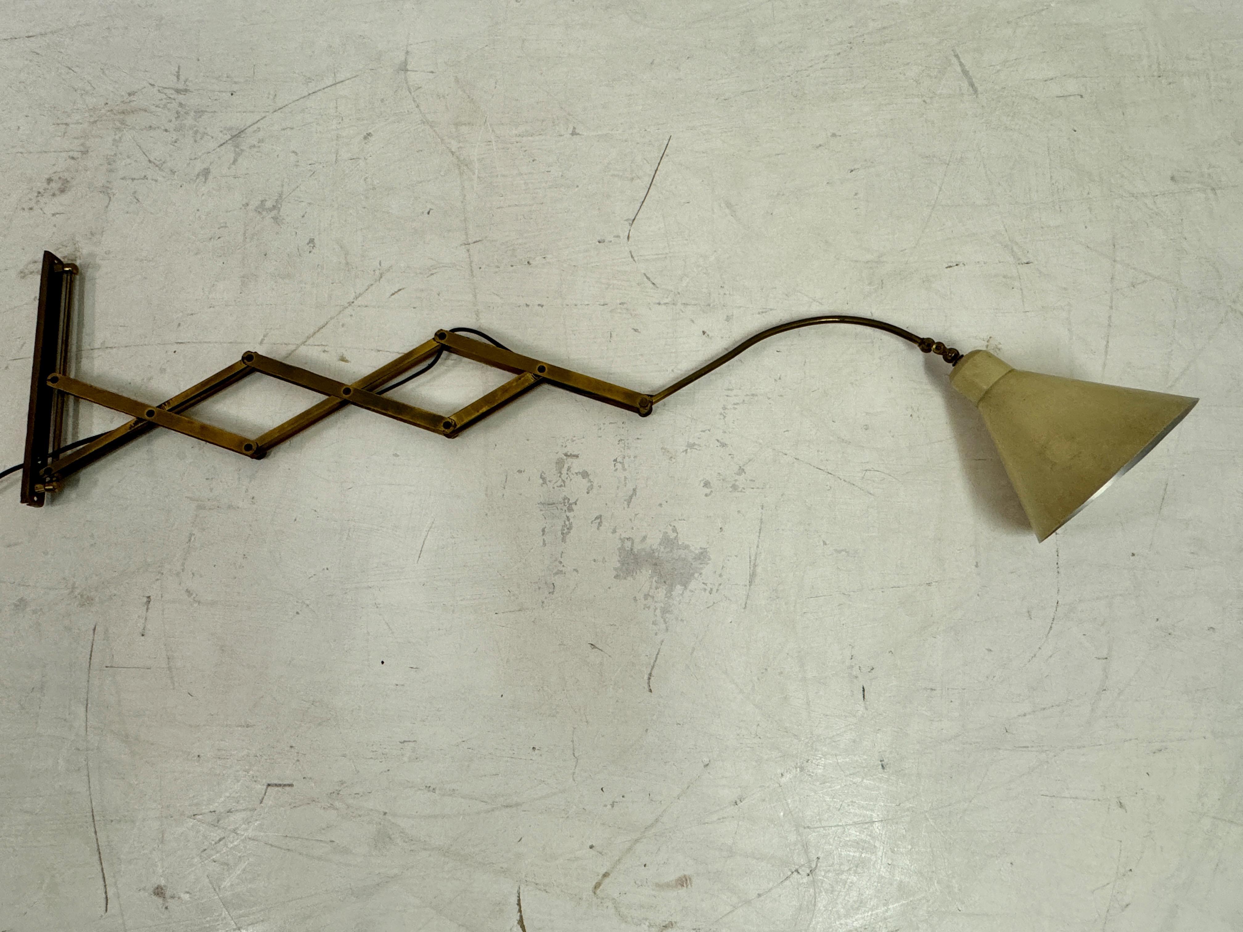 1950s Italian Scissor Concertina Industrial Wall Lamp For Sale 3