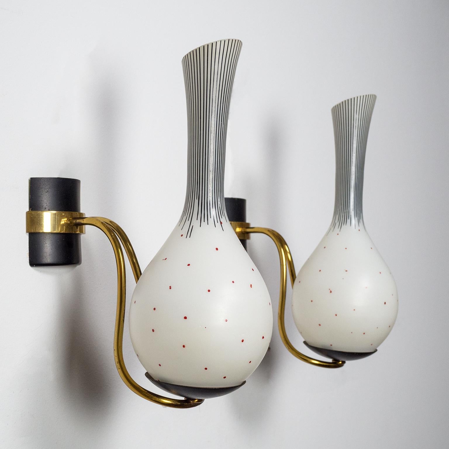 1950s Italian Sconces, Brass and Hand Painted Glass (Mitte des 20. Jahrhunderts)