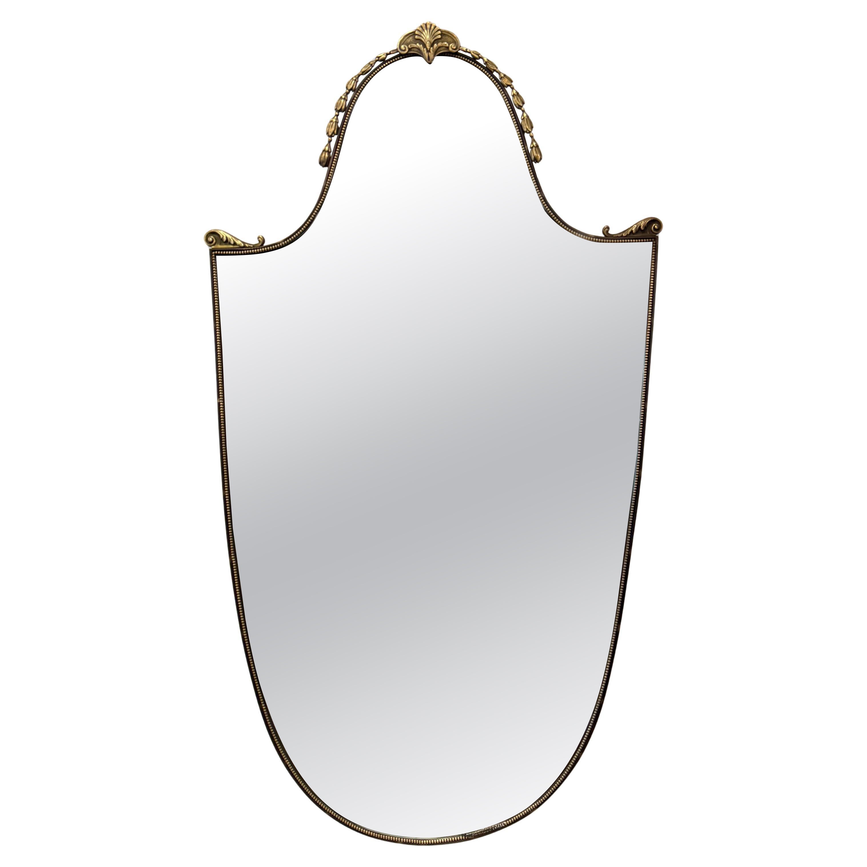 1950
s Italian Shield Style Curvilinear Mirror im Angebot