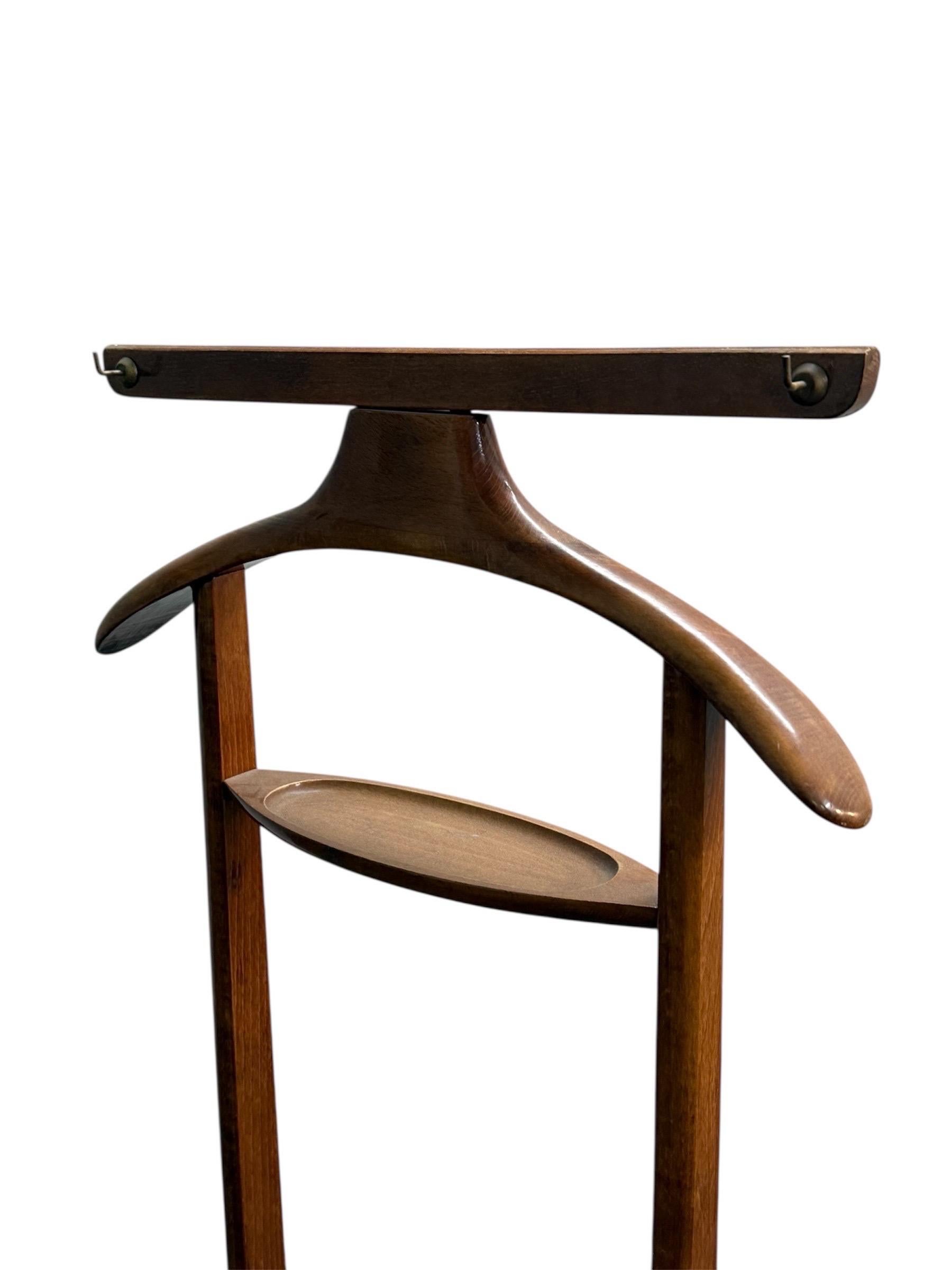 1950er Jahre Italienisch Massivholz Valet attr. Ico Parisi für Fratelli Reguitti im Zustand „Gut“ im Angebot in Brooklyn, NY