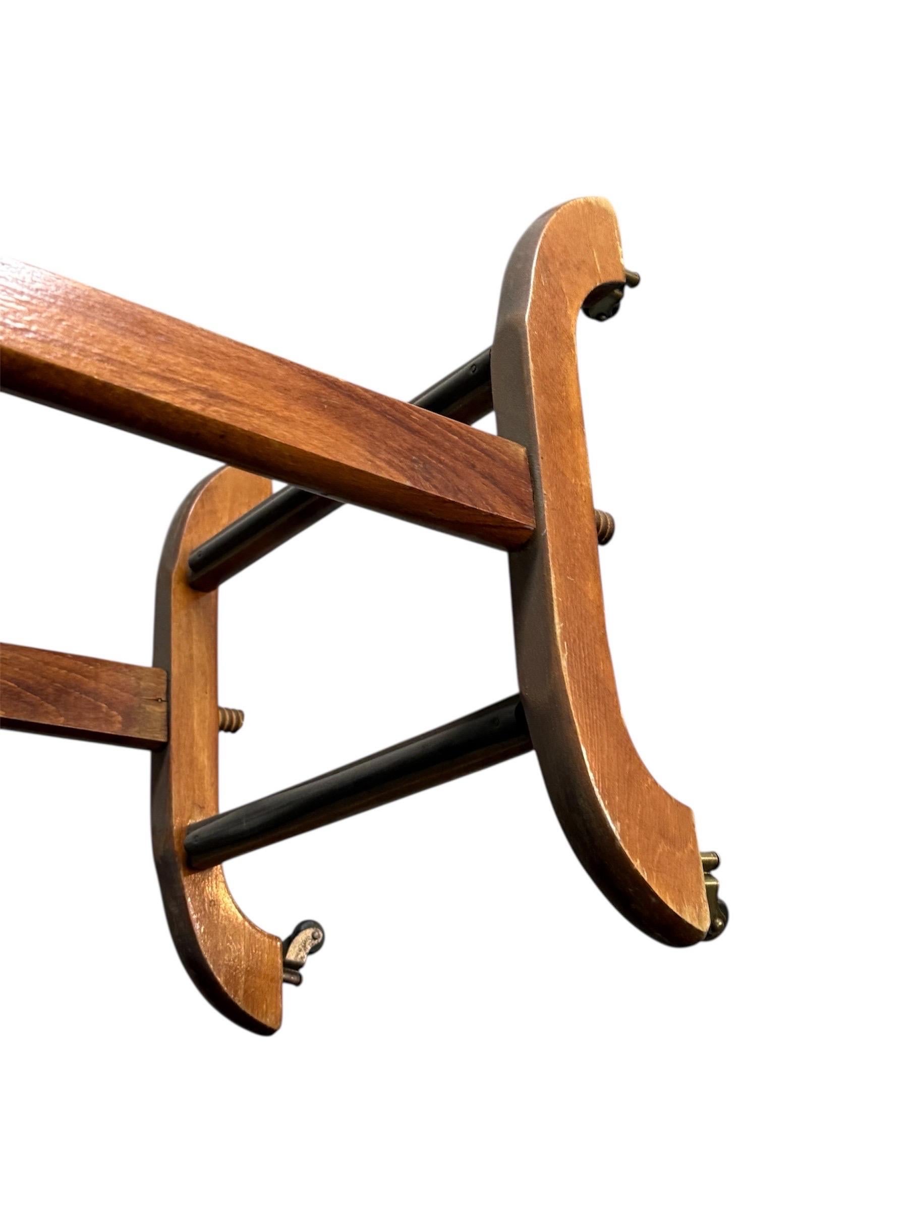 1950er Jahre Italienisch Massivholz Valet attr. Ico Parisi für Fratelli Reguitti im Angebot 2