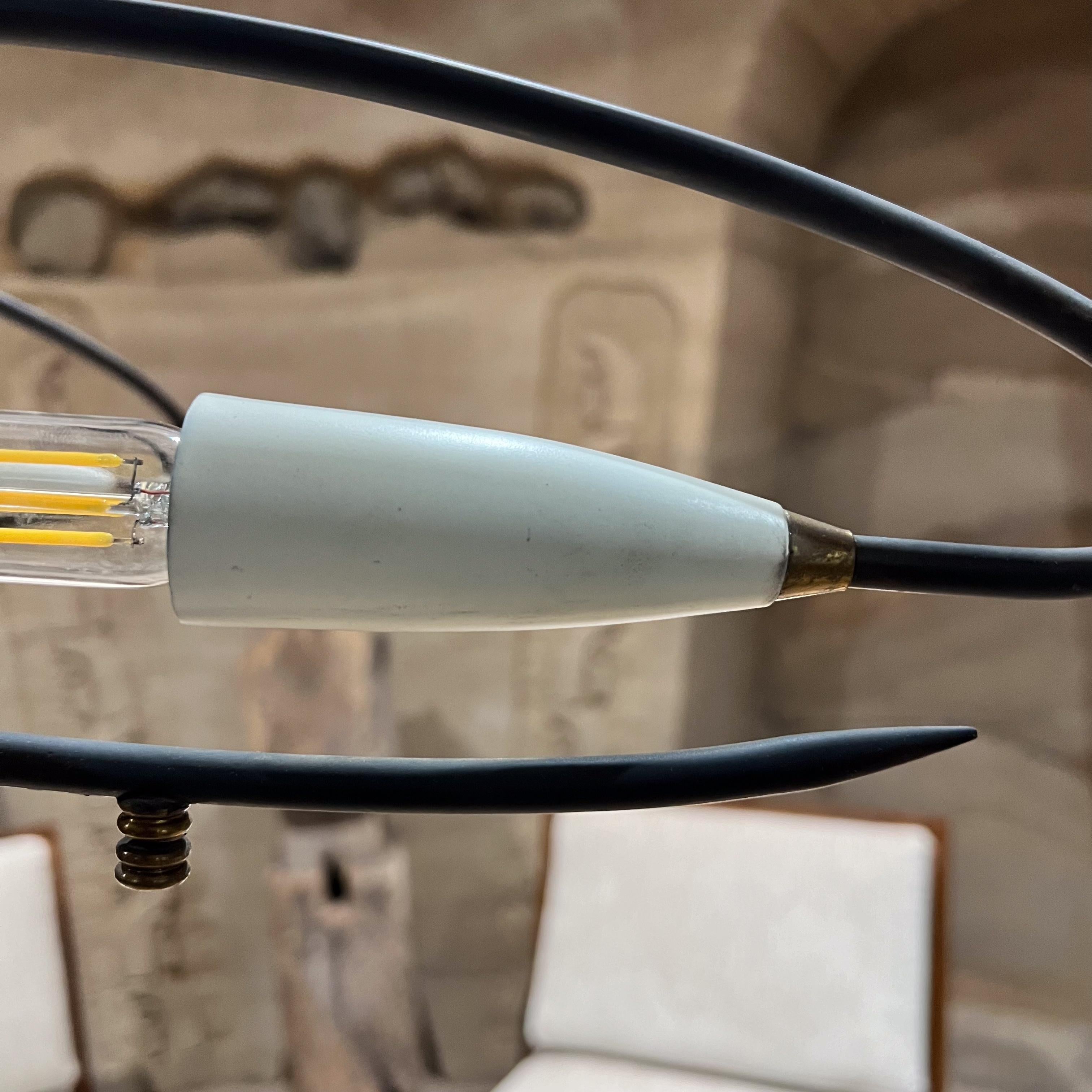Lampadario a sospensione italiano degli anni '50 a cinque bracci in stile Sputnik di Stilnovo in vendita 5