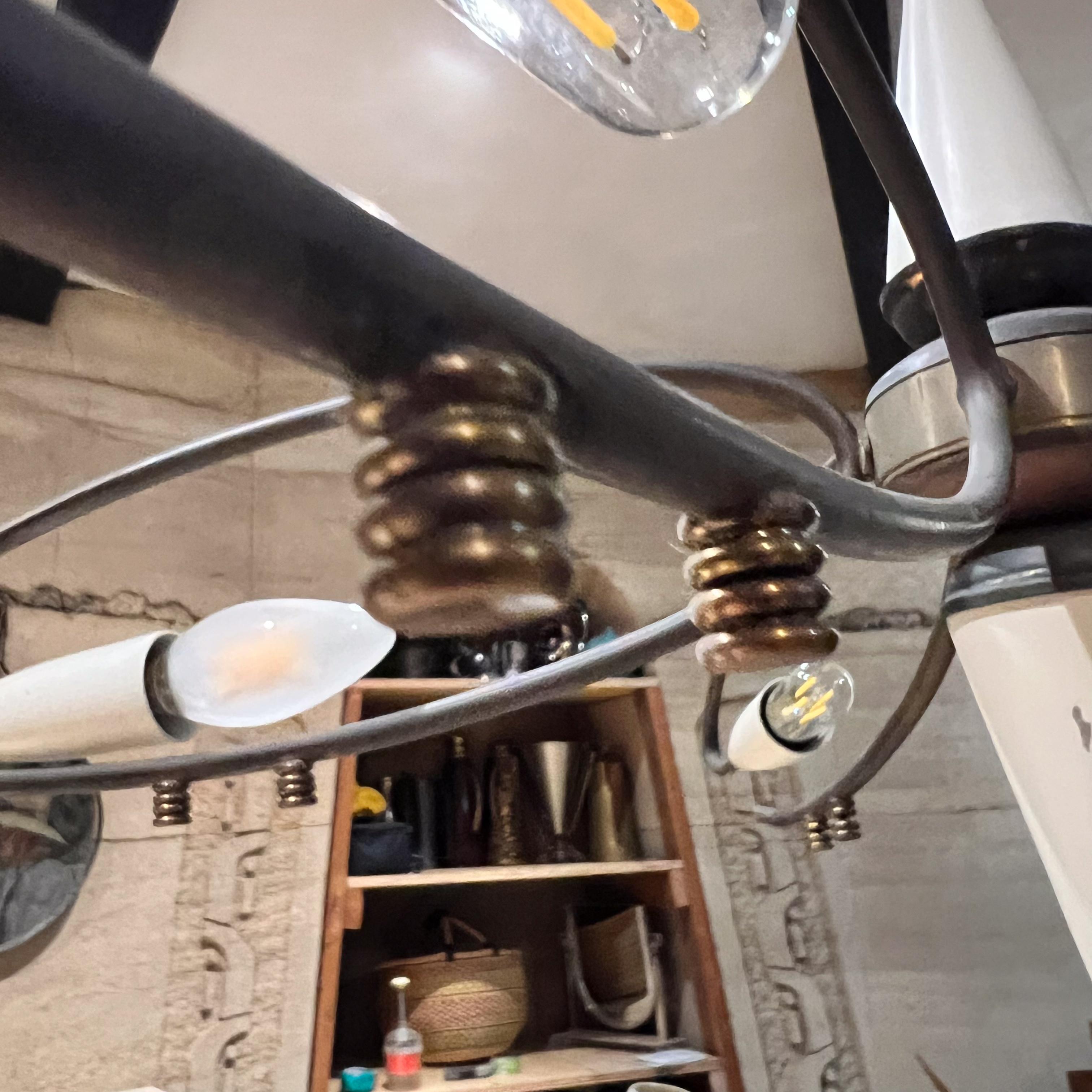 Italiano Lampadario a sospensione italiano degli anni '50 a cinque bracci in stile Sputnik di Stilnovo in vendita