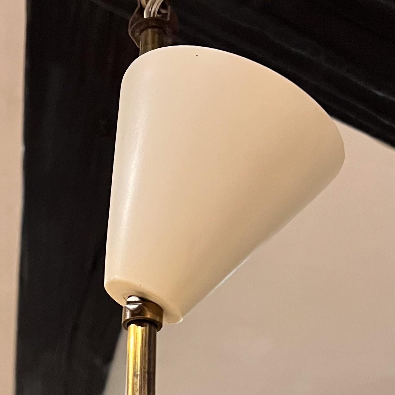 Metà XX secolo Lampadario a sospensione italiano degli anni '50 a cinque bracci in stile Sputnik di Stilnovo in vendita