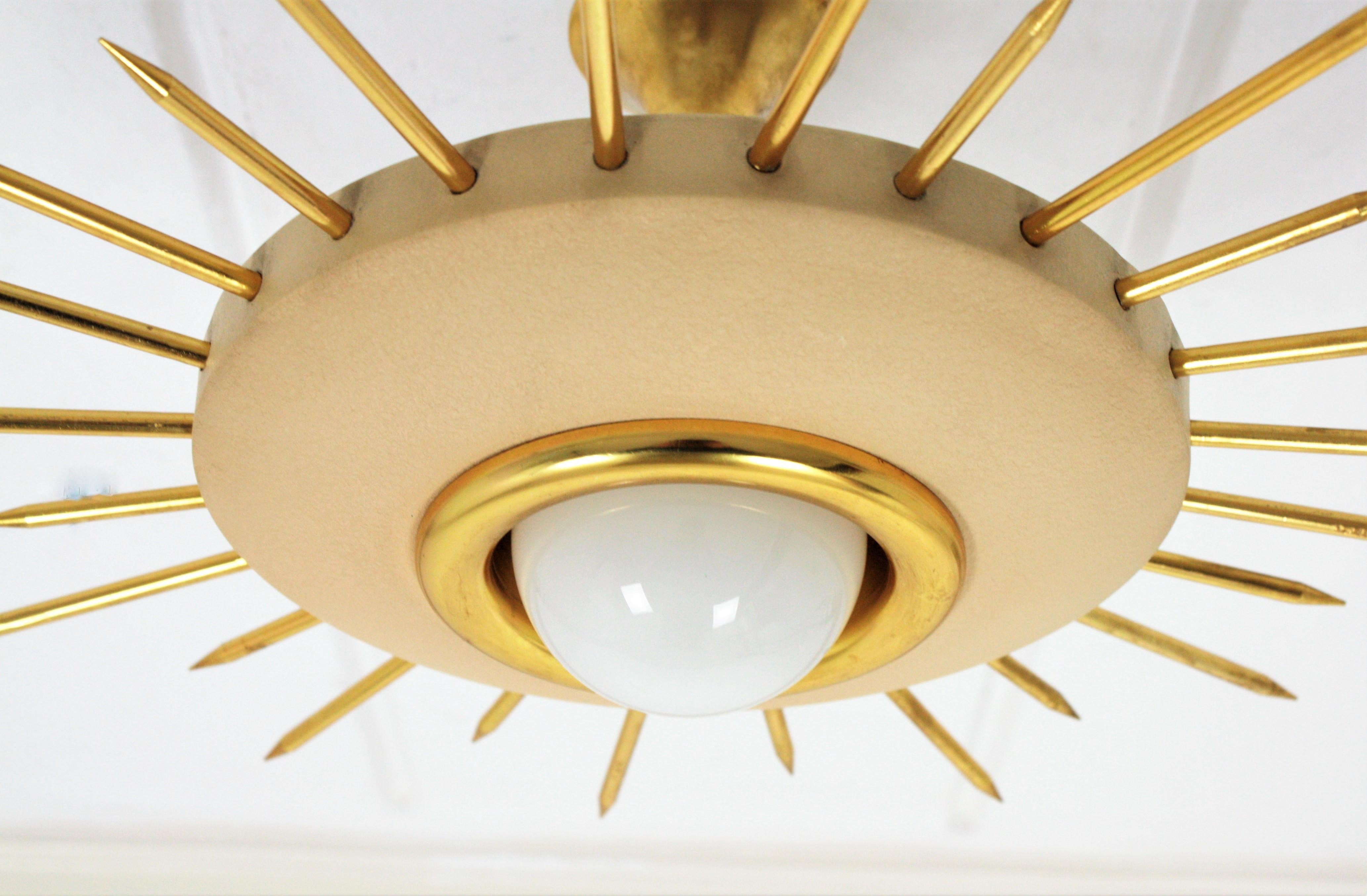 1950s Italian Sunburst Flush Mount in Gilt Metal and Beige Lacquer In Good Condition In Barcelona, ES