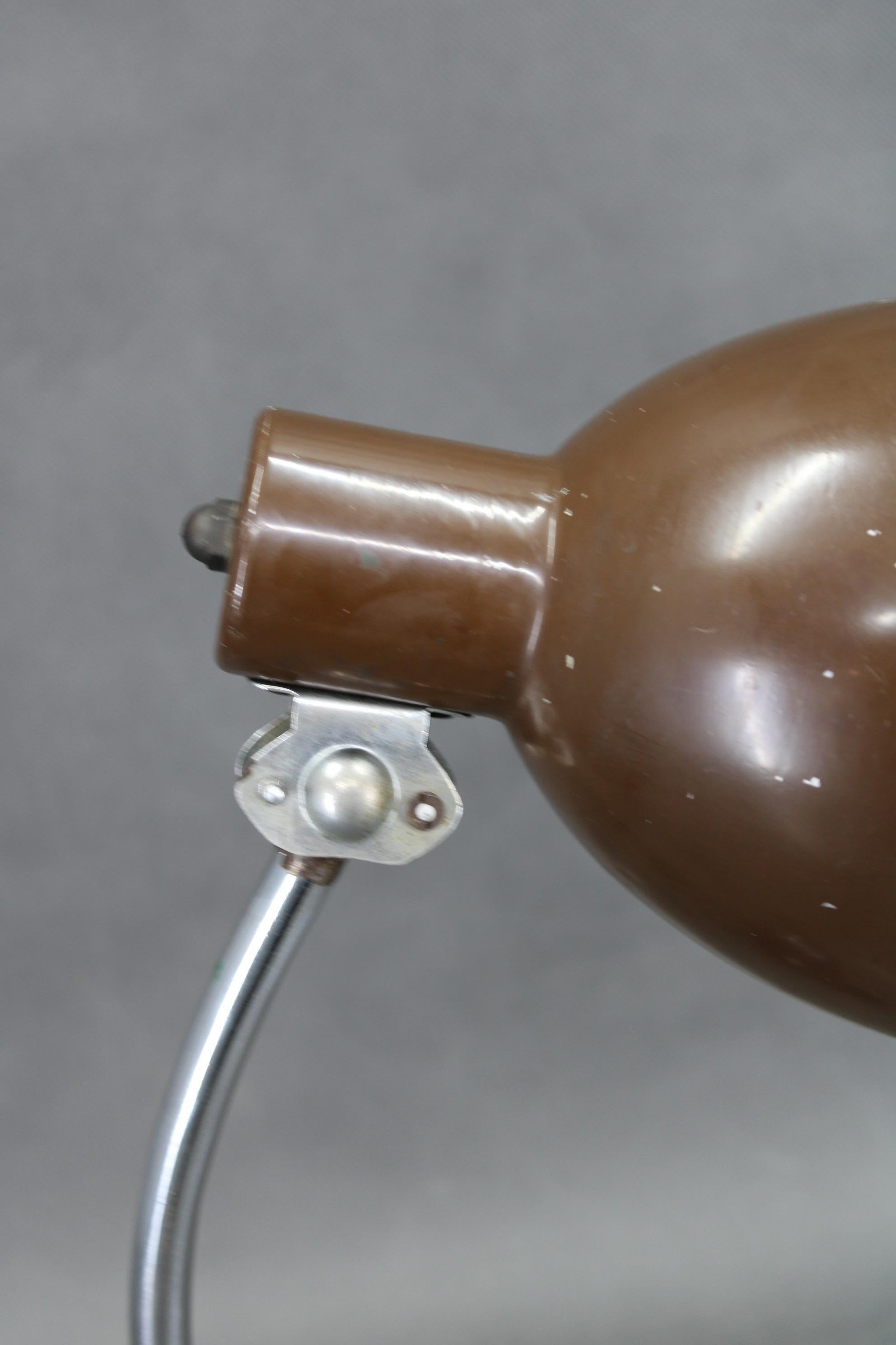 Lampada da tavolo italiana degli anni '50 di Lariolux in vendita 4