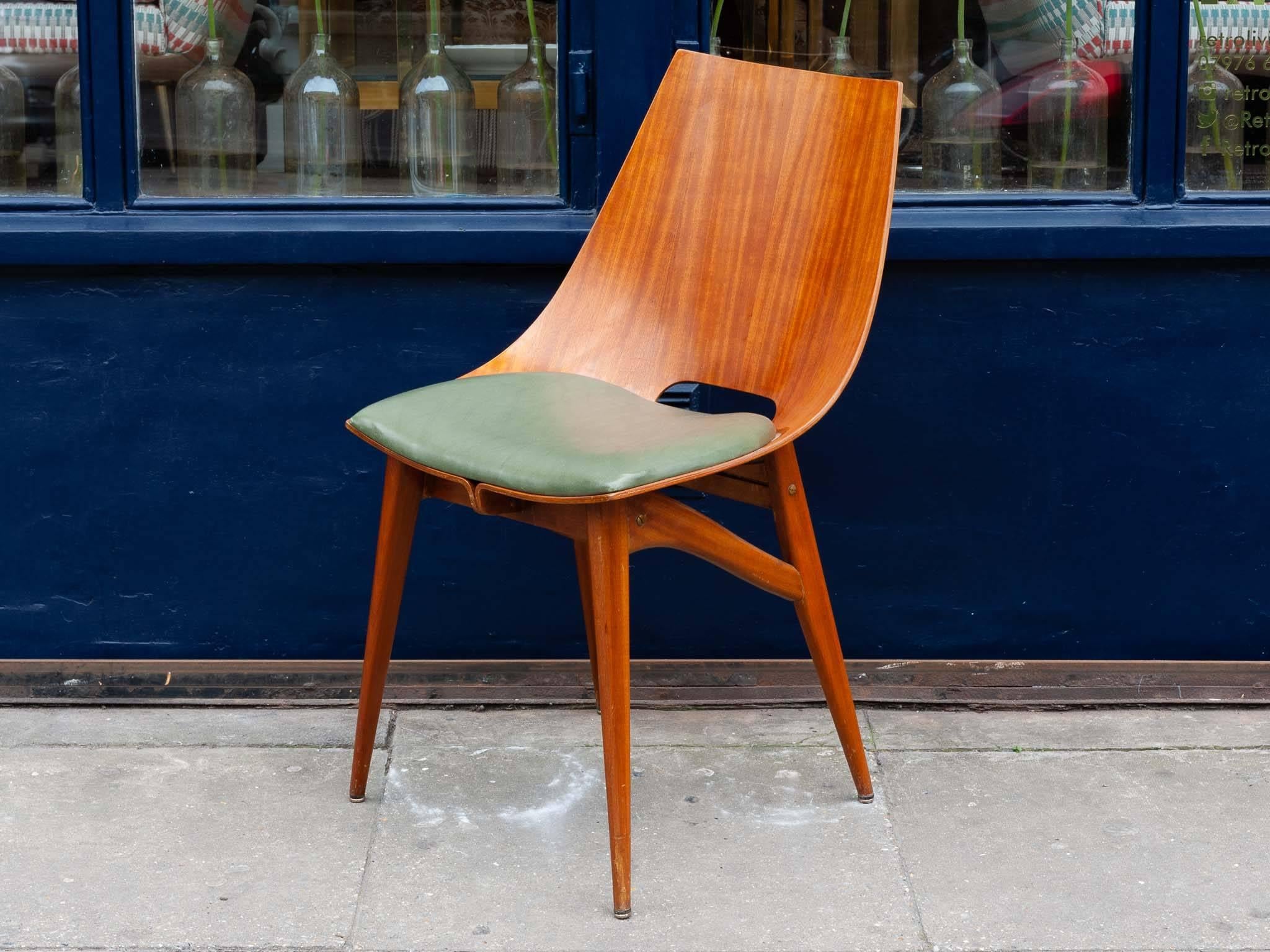 1950s Italian Teak Bentwood Dining Chairs In Good Condition In London, GB