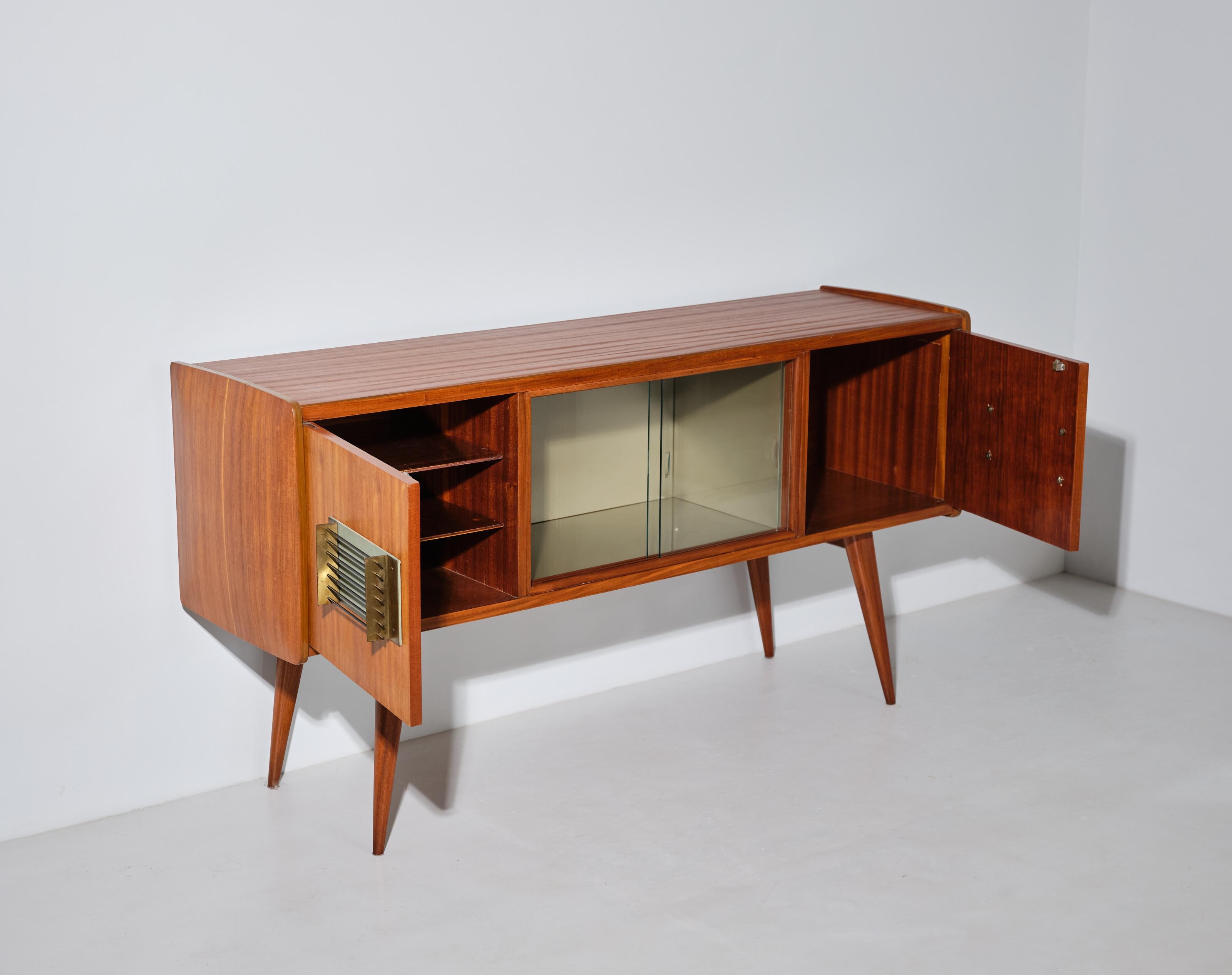 1950s Italian Teak Credenza with Bar : Refined Design, Glass Doors, and Brass For Sale 3