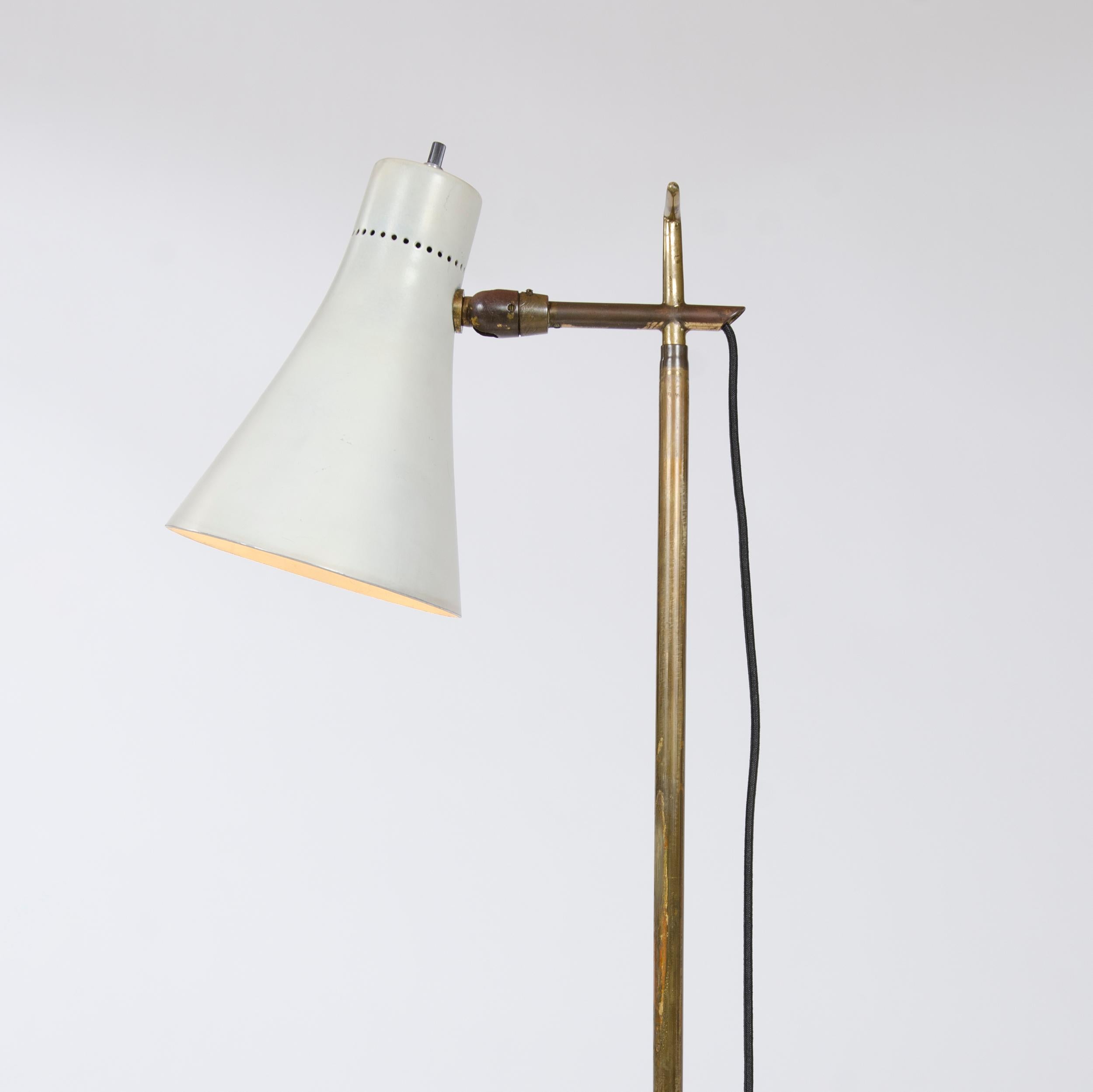 Enameled 1950s Italian Telescoping Floor or Desk Lamp by Giuseppe Ostuni for O-Luce