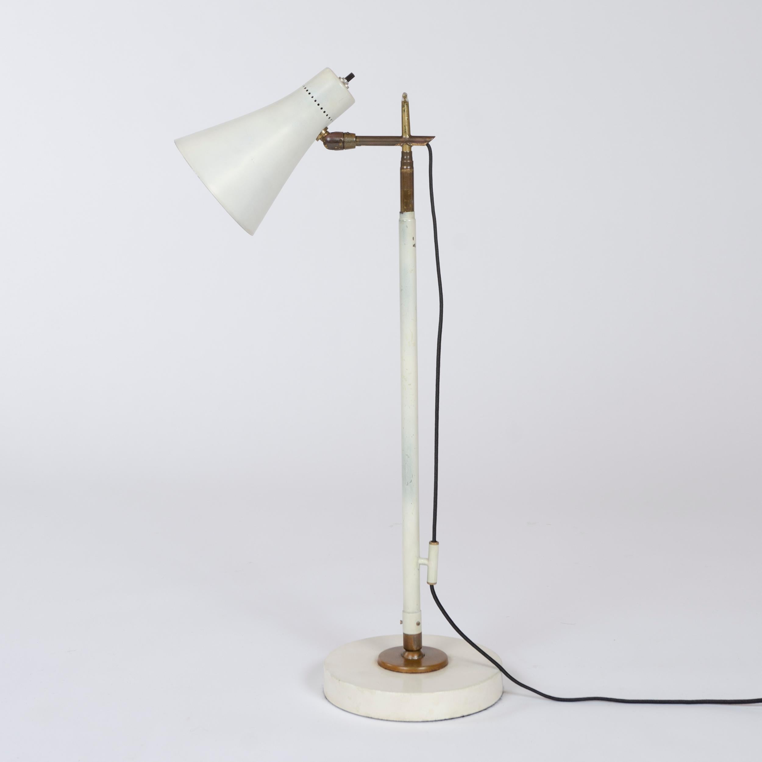 Mid-20th Century 1950s Italian Telescoping Floor or Desk Lamp by Giuseppe Ostuni for O-Luce