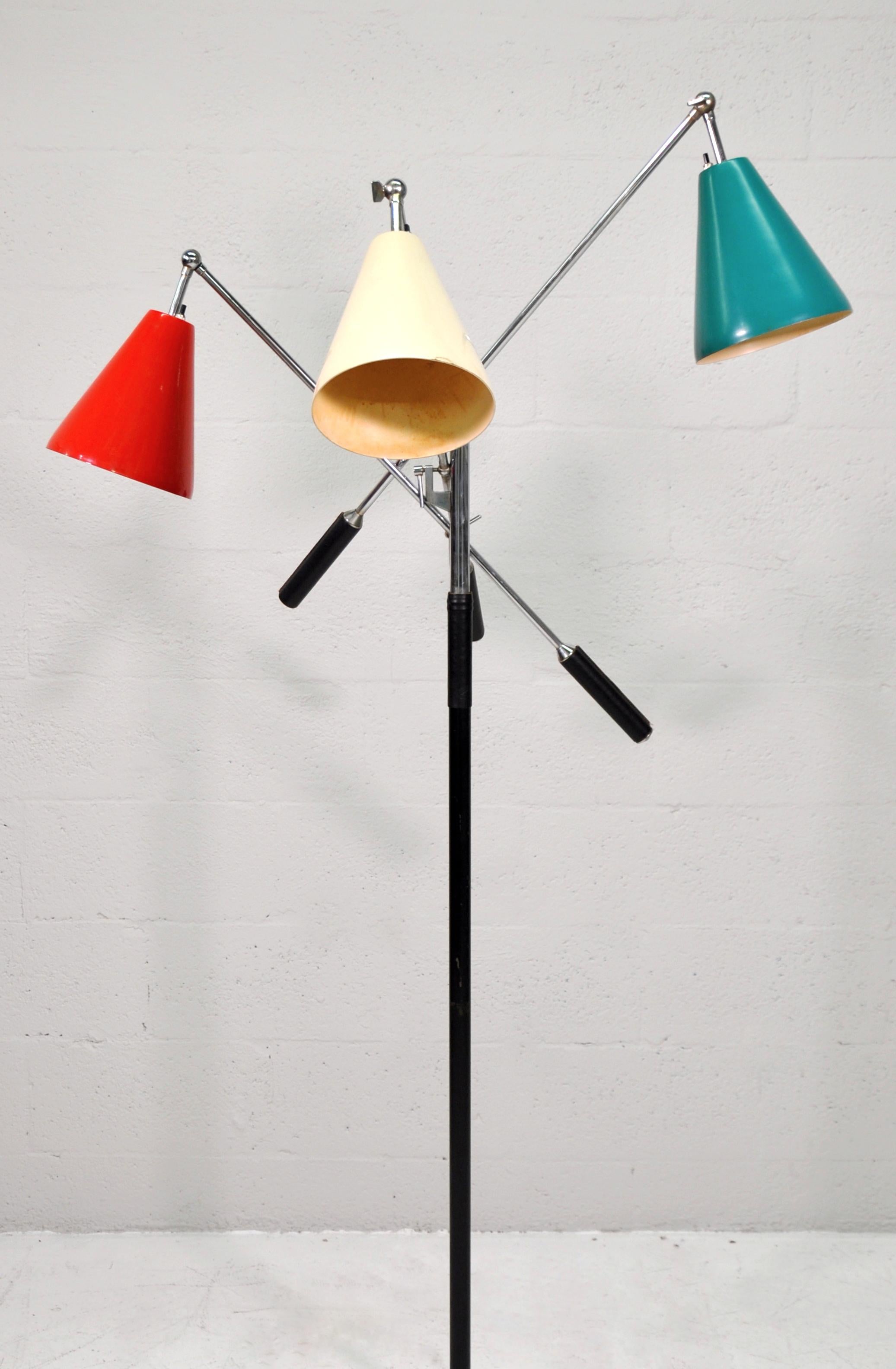 1950s Italian Triennale Floor Lamp by Arredoluce in Chrome, White, Red & Teal For Sale 6