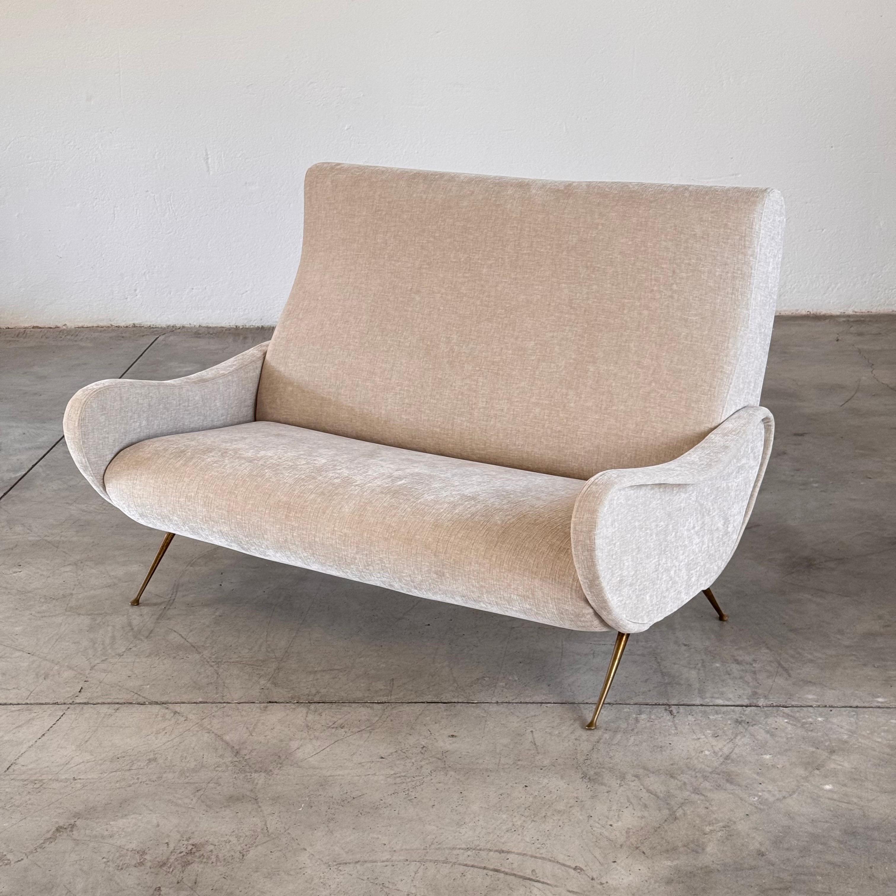 Mid-Century moderno Divano a due posti degli anni '50 di Gigi Radice per Minotti in Fabrice in vendita