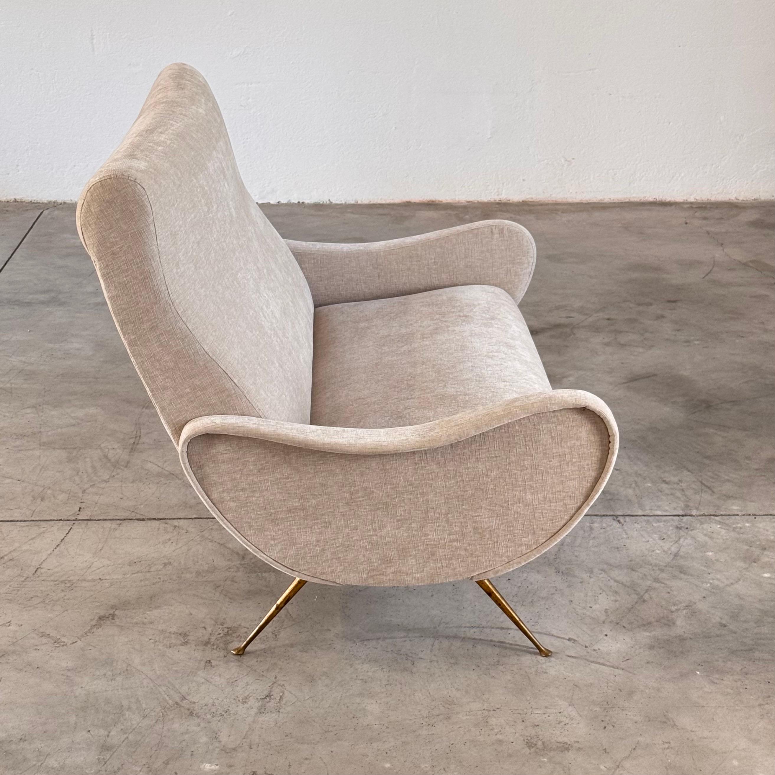 Fatto a mano Divano a due posti degli anni '50 di Gigi Radice per Minotti in Fabrice in vendita
