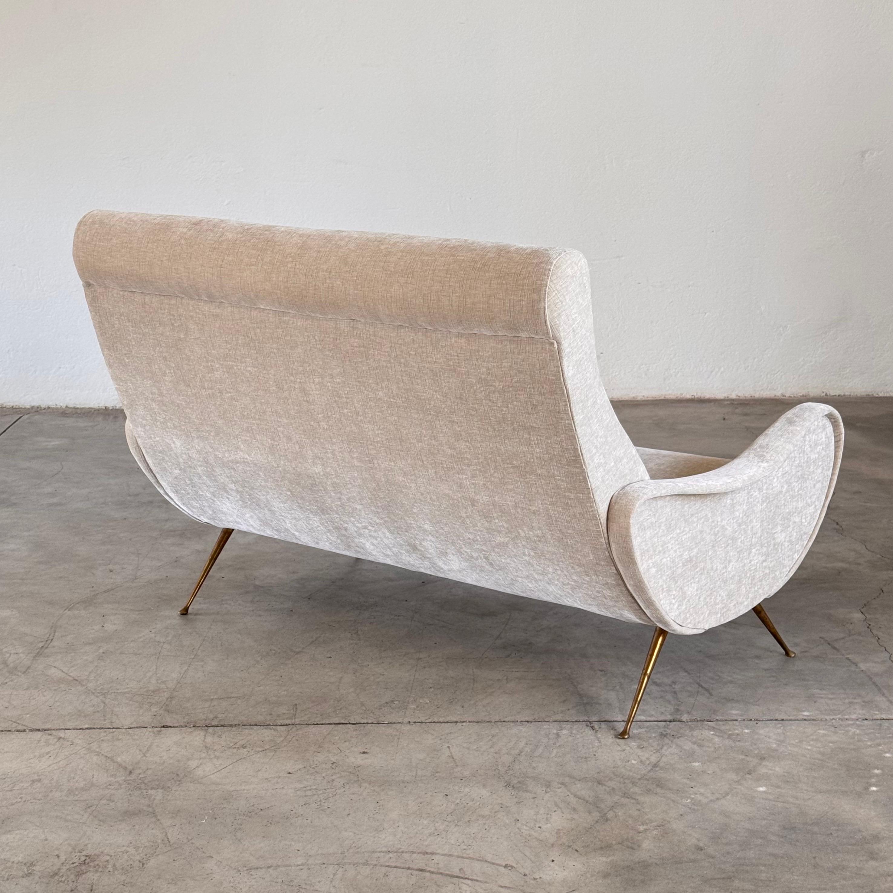Divano a due posti degli anni '50 di Gigi Radice per Minotti in Fabrice In condizioni buone in vendita a Bagnolo Mella, Brescia