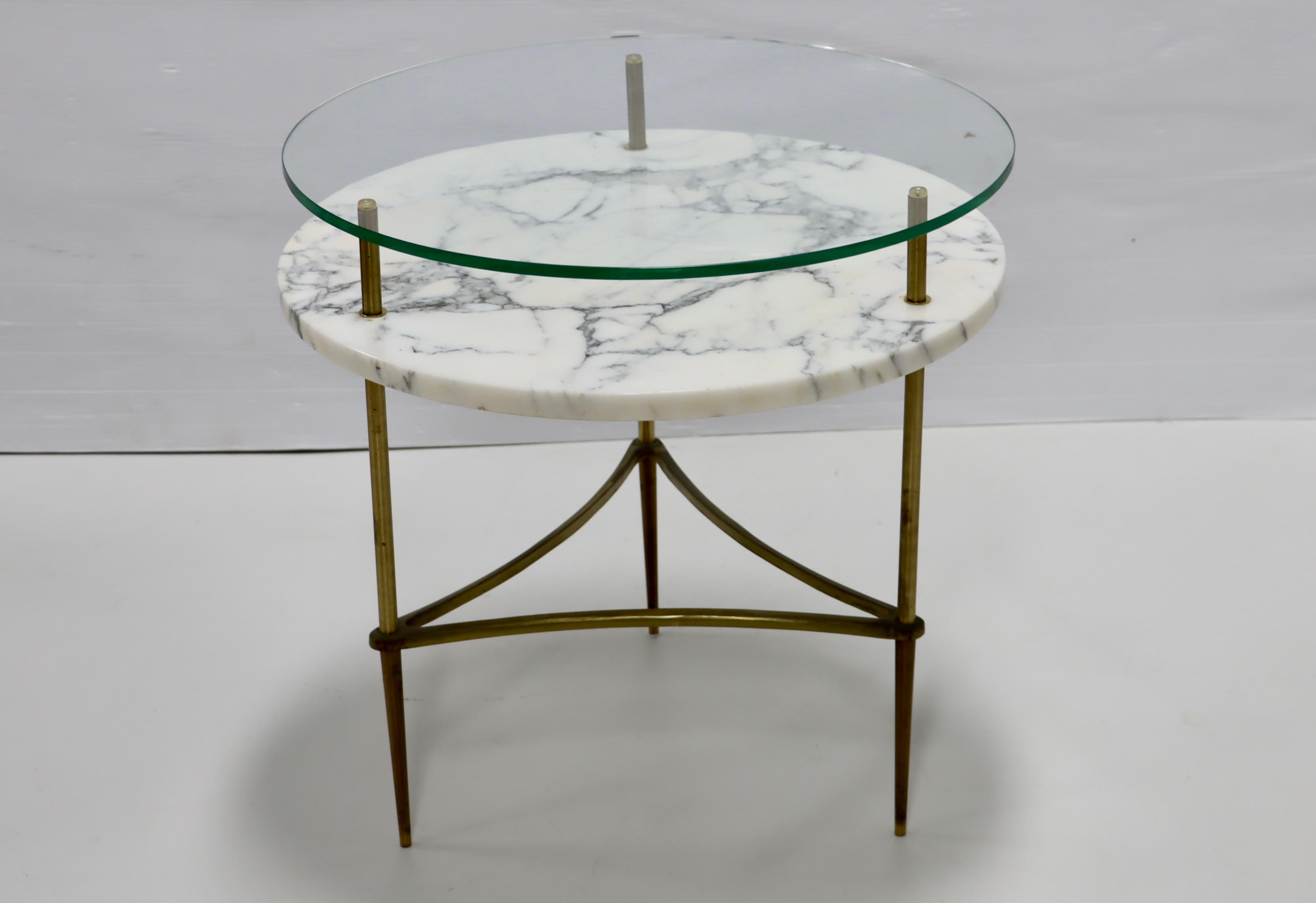 Italienische Beistelltische aus Carrara-Marmor und Messing aus den 1950er Jahren 9