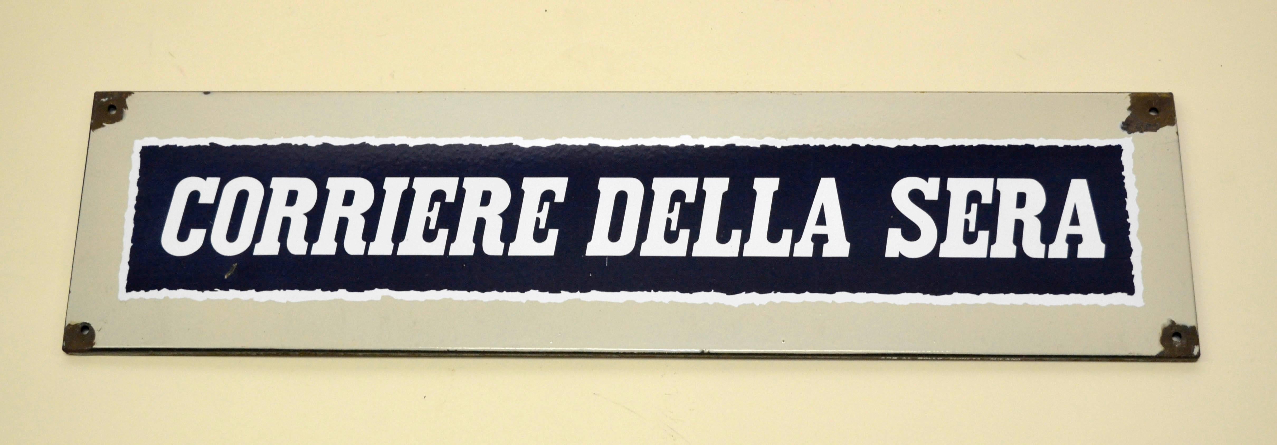 1950s Italian Vintage Enamel Blue and White Corriere Della Sera Sign In Good Condition In Milan, IT