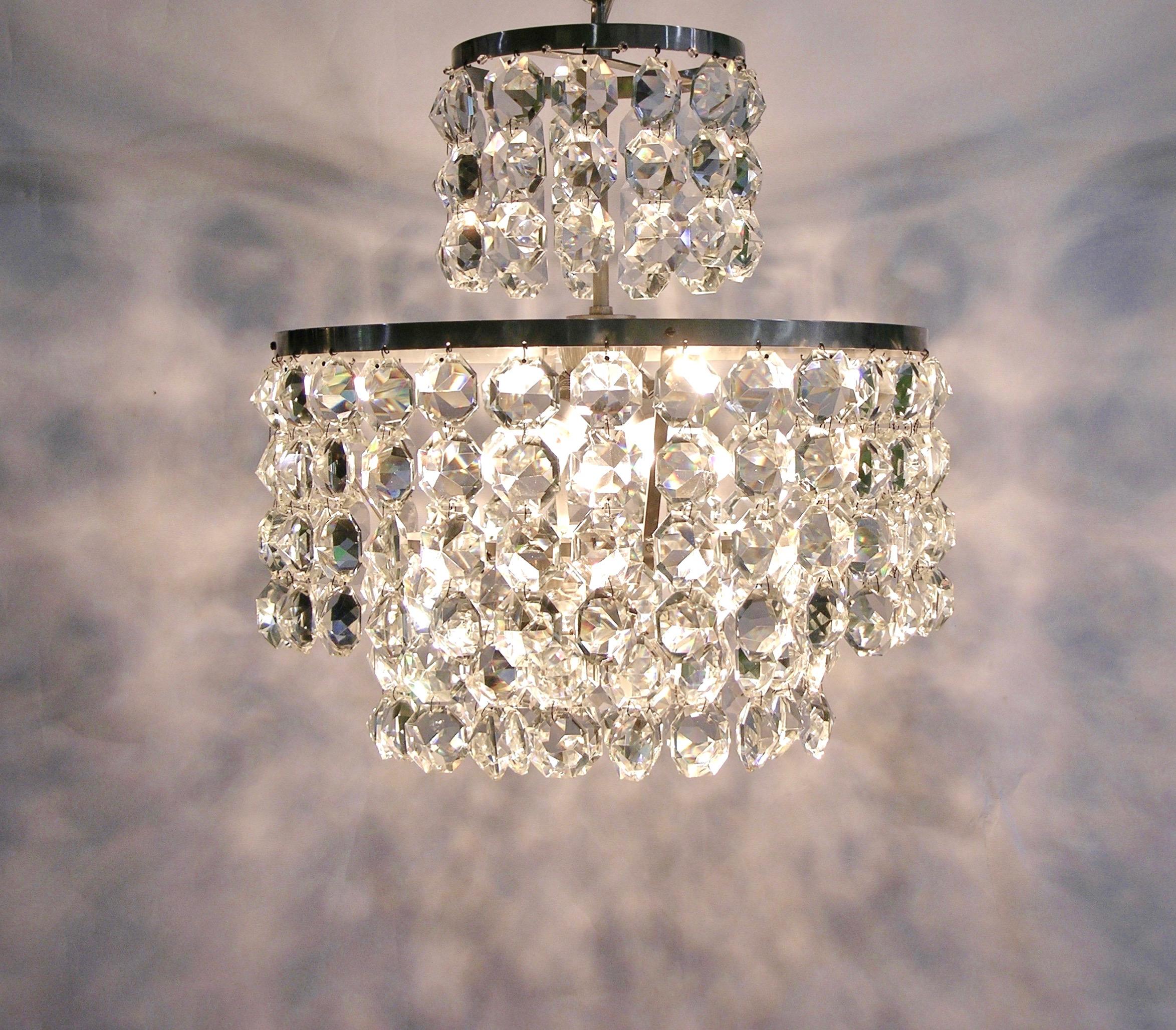1950s Italian Vintage Satin Chrome and Clear Crystal Murano Glass Chandelier For Sale 4