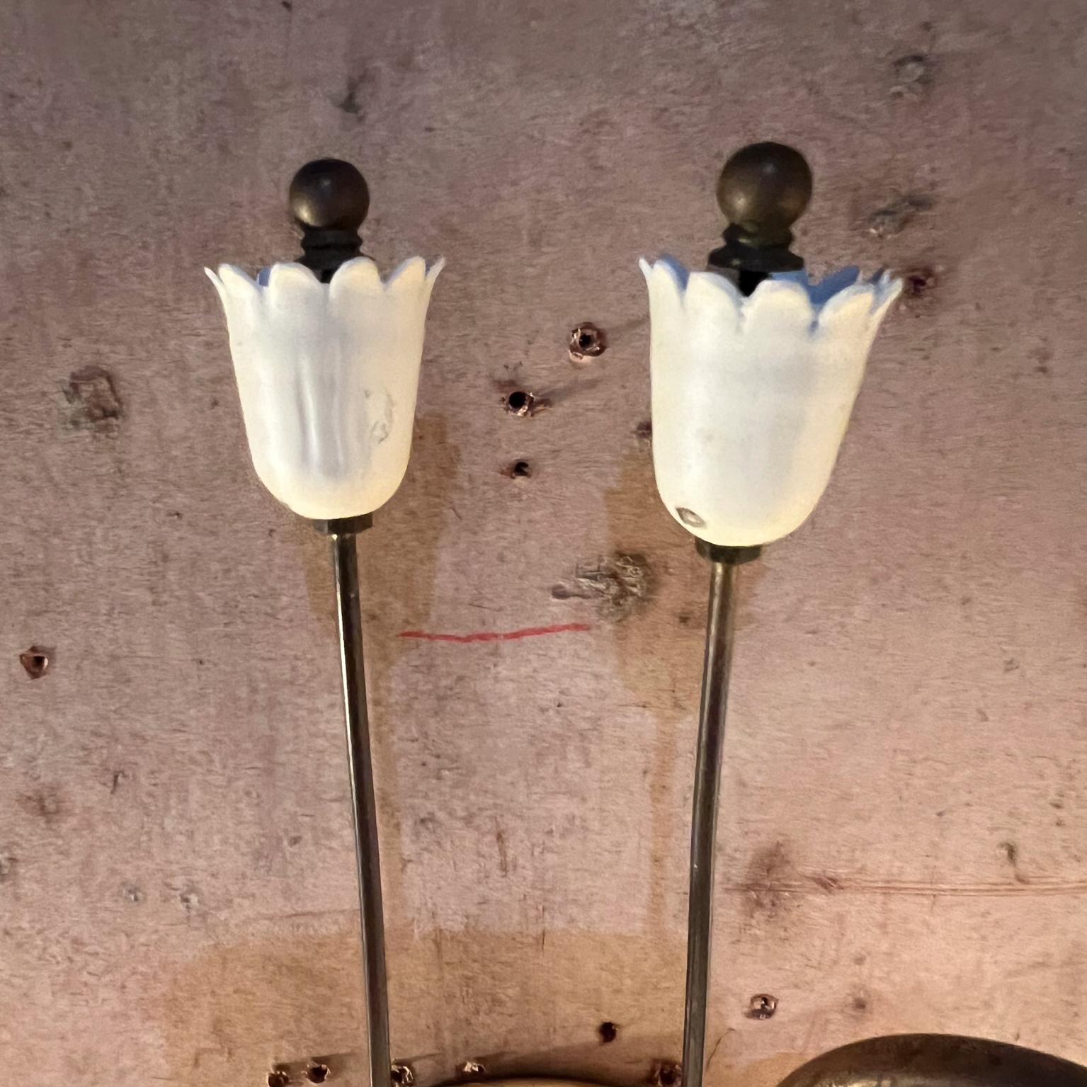 1950s Italian Wall Sconces White Flower Patinated Brass  For Sale 1