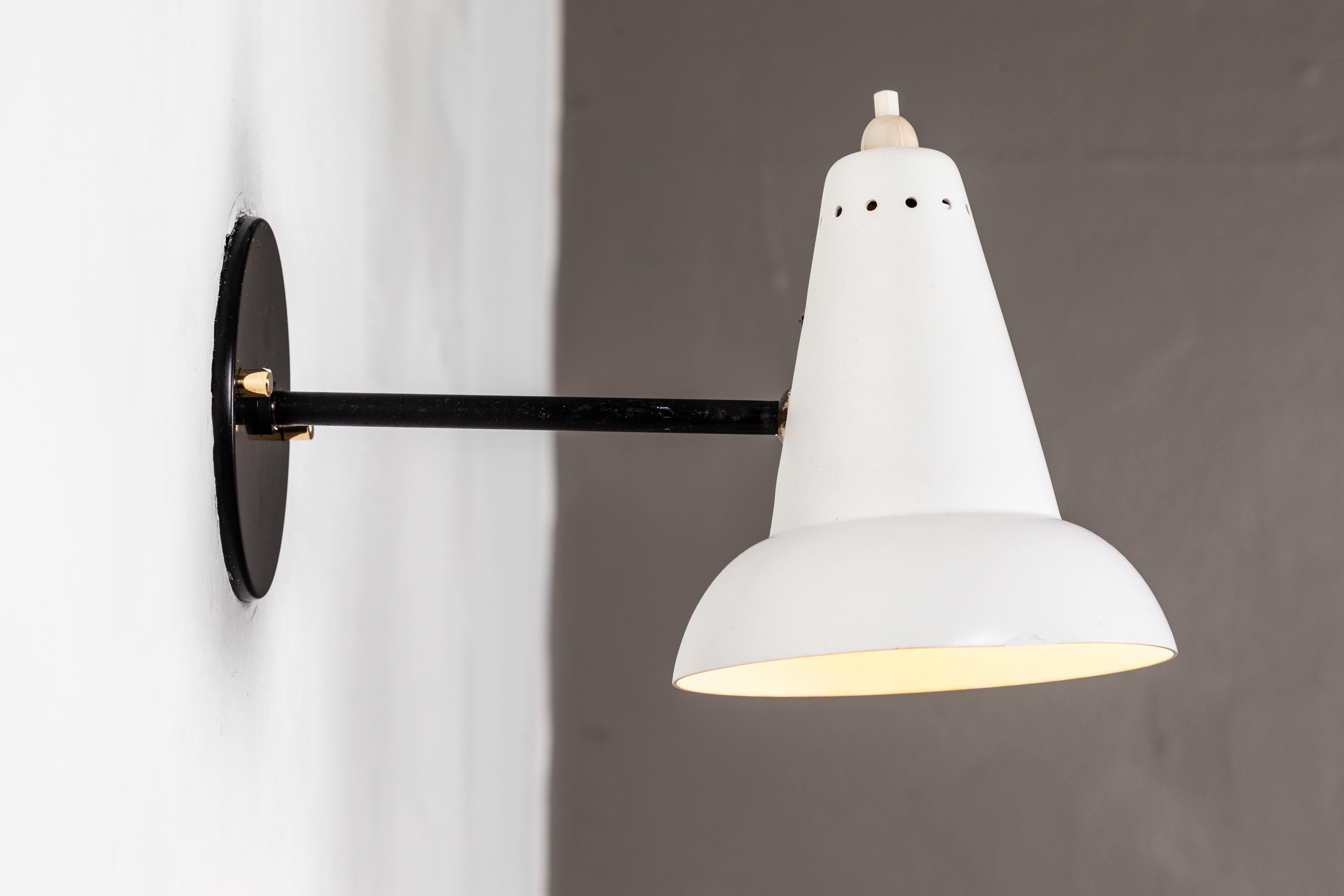 1950s Italian White Articulating Sconces Attributed to Gino Sarfatti 3