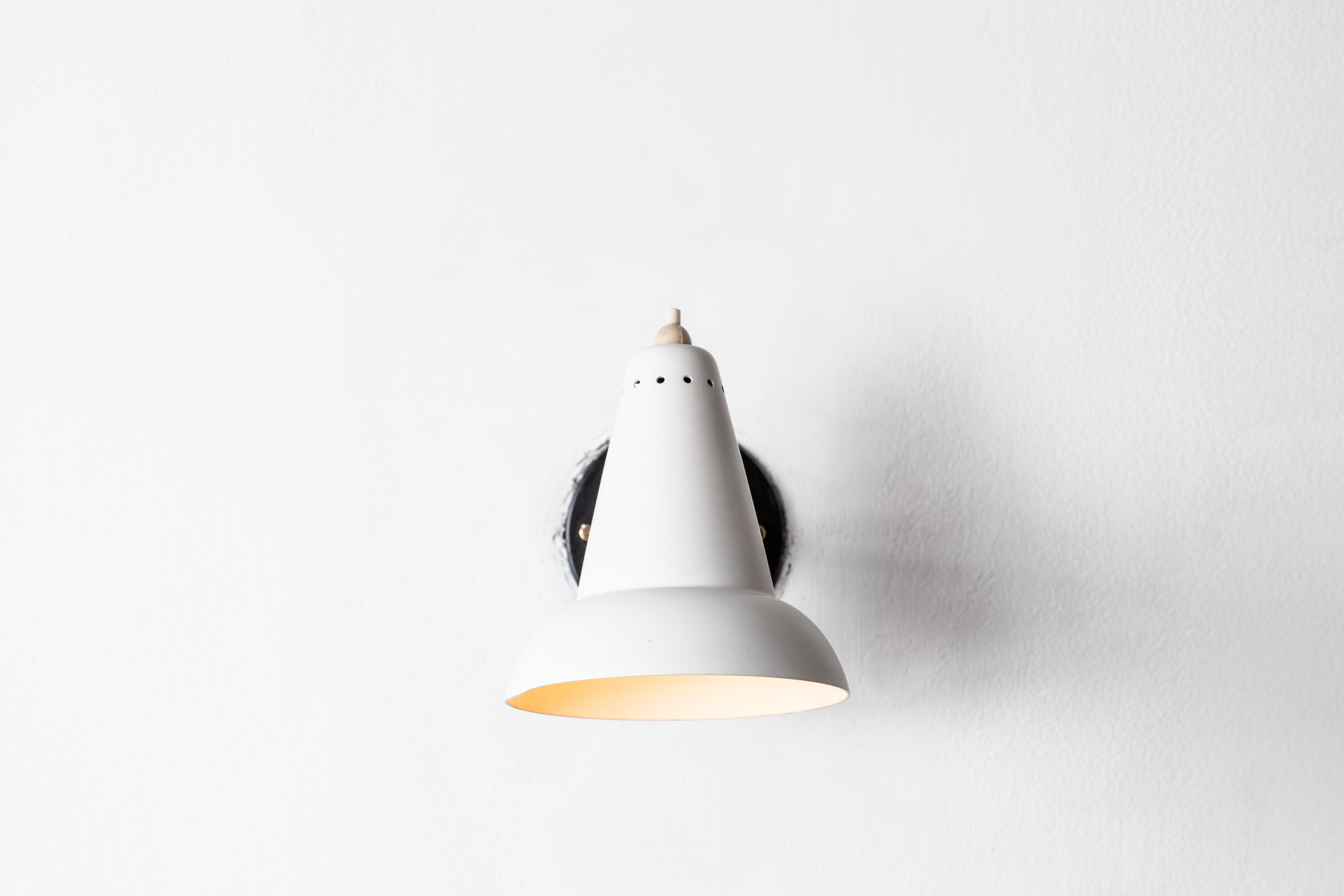 1950s Italian White Articulating Sconces Attributed to Gino Sarfatti 5