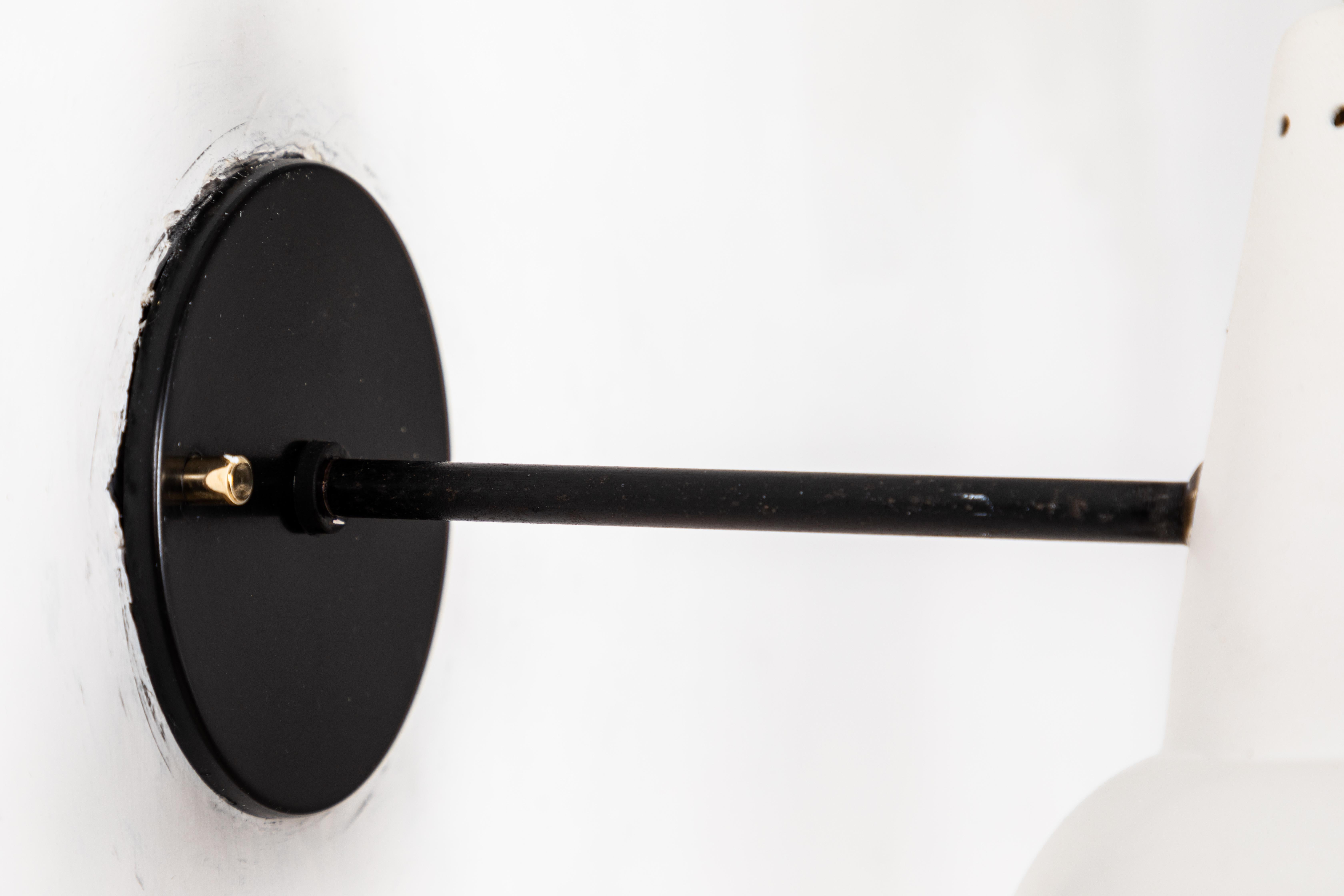1950s Italian White Articulating Sconces Attributed to Gino Sarfatti 6