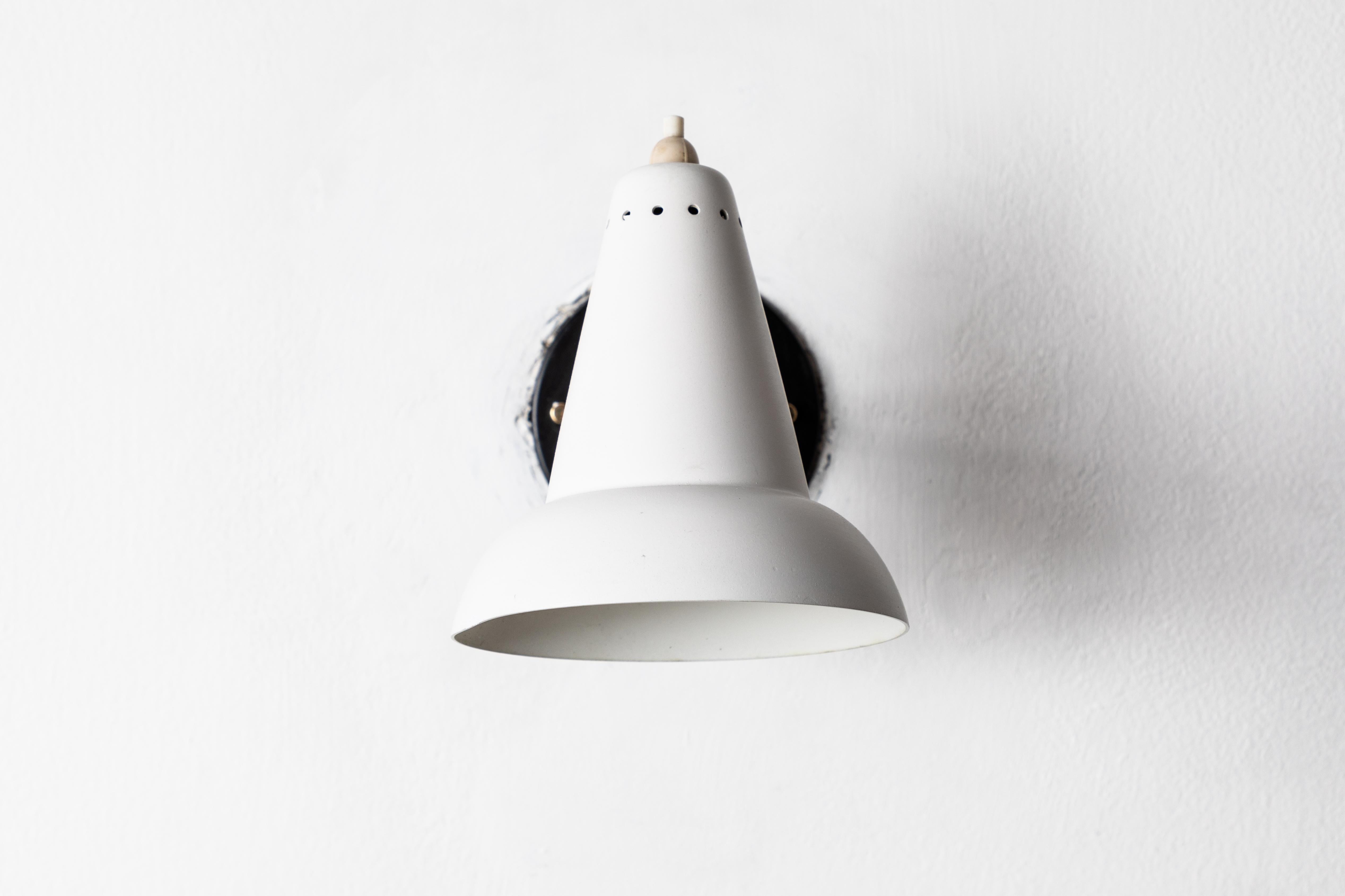 1950s Italian White Articulating Sconces Attributed to Gino Sarfatti 2