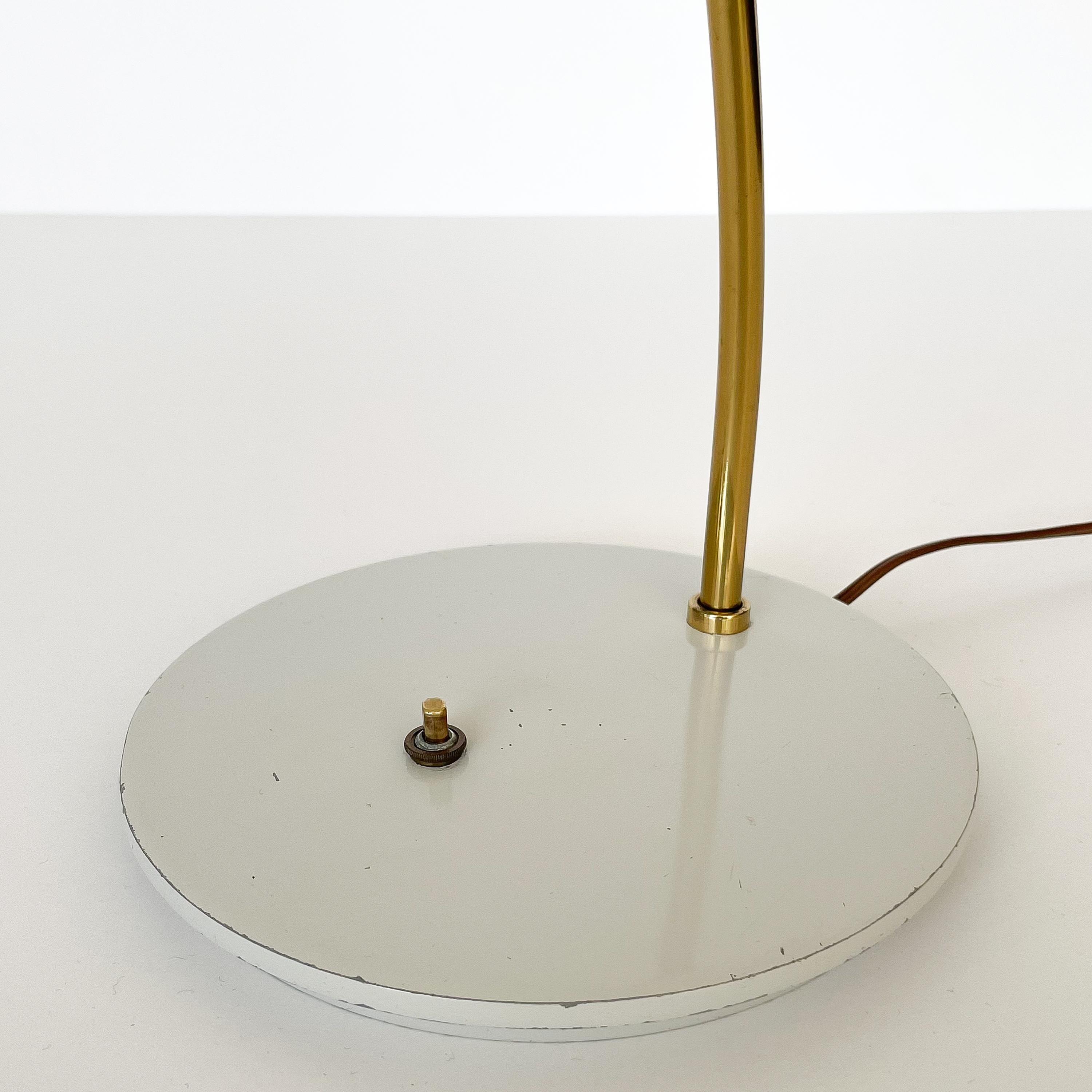 1950s Italian White Enamel and Brass Desk Lamp 8