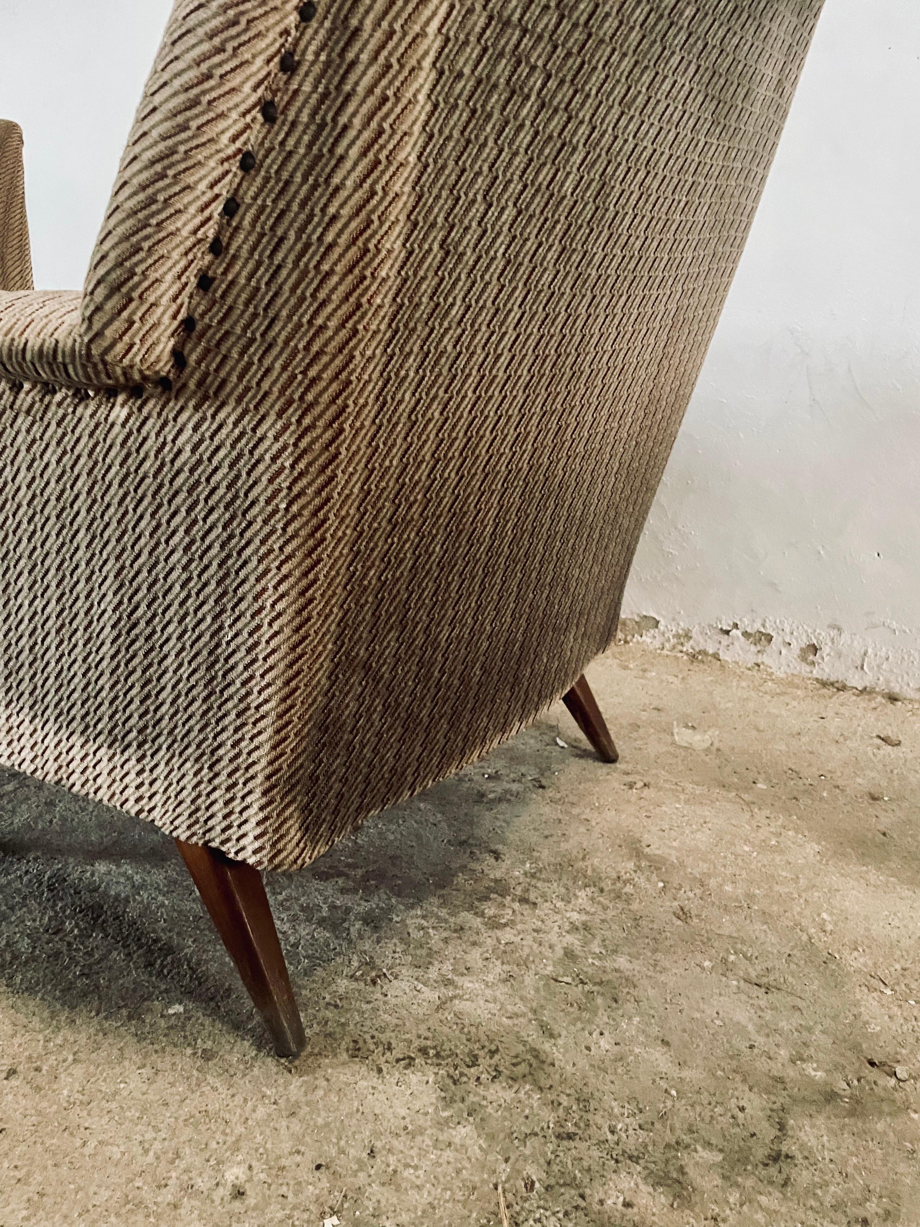1950s Italian Wing Chair Mid Century Modern Vintage Armchair (2) Gio Ponti Style For Sale 6