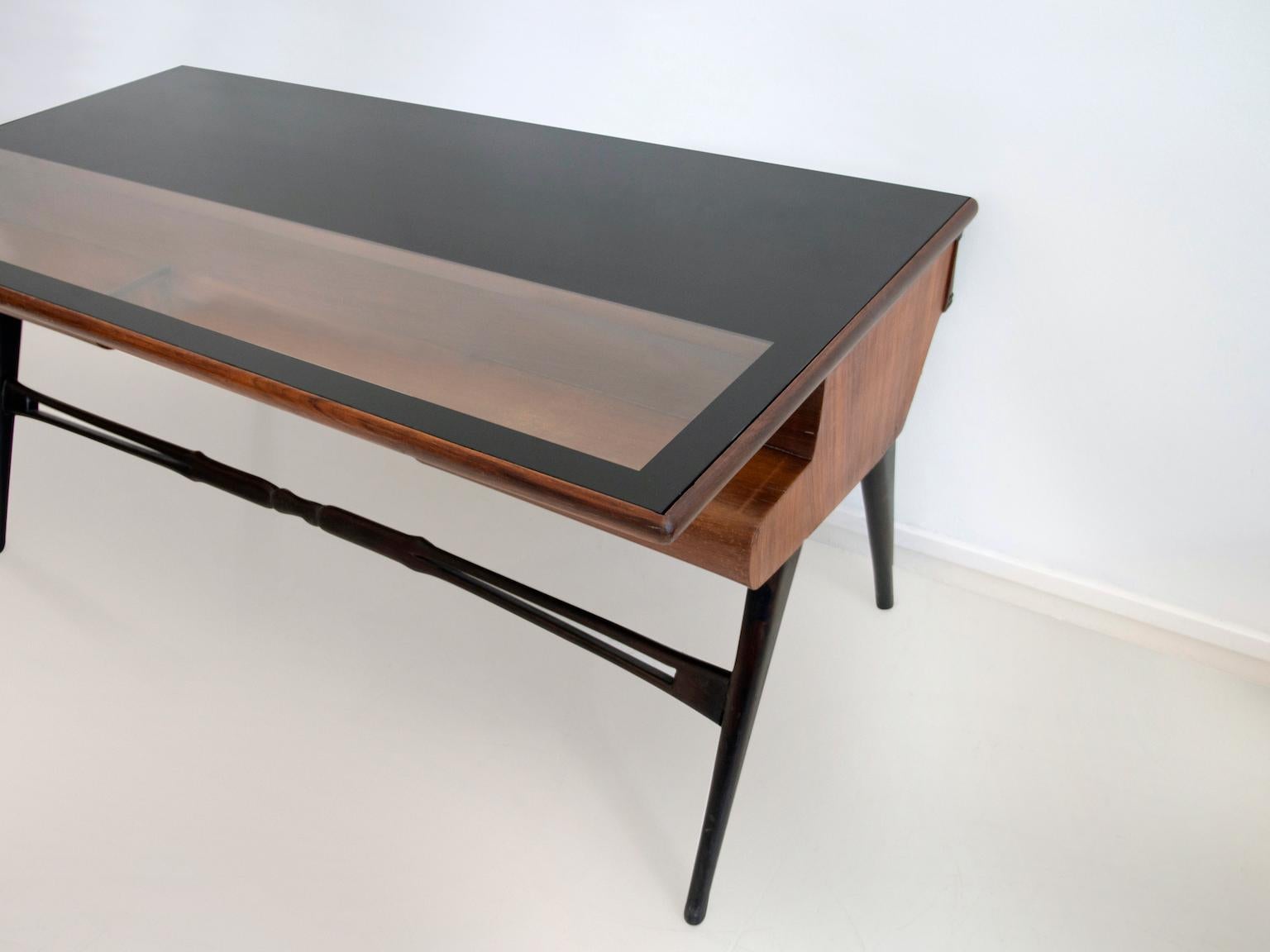 1950s Italian Wood and Lacquered Wood Writing Desk 9