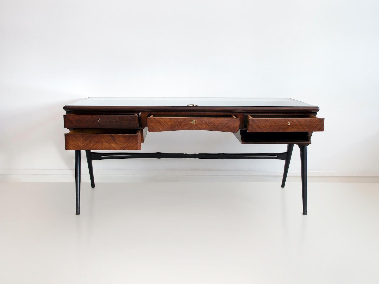 1950s Italian Wood and Lacquered Wood Writing Desk In Good Condition In Madrid, ES