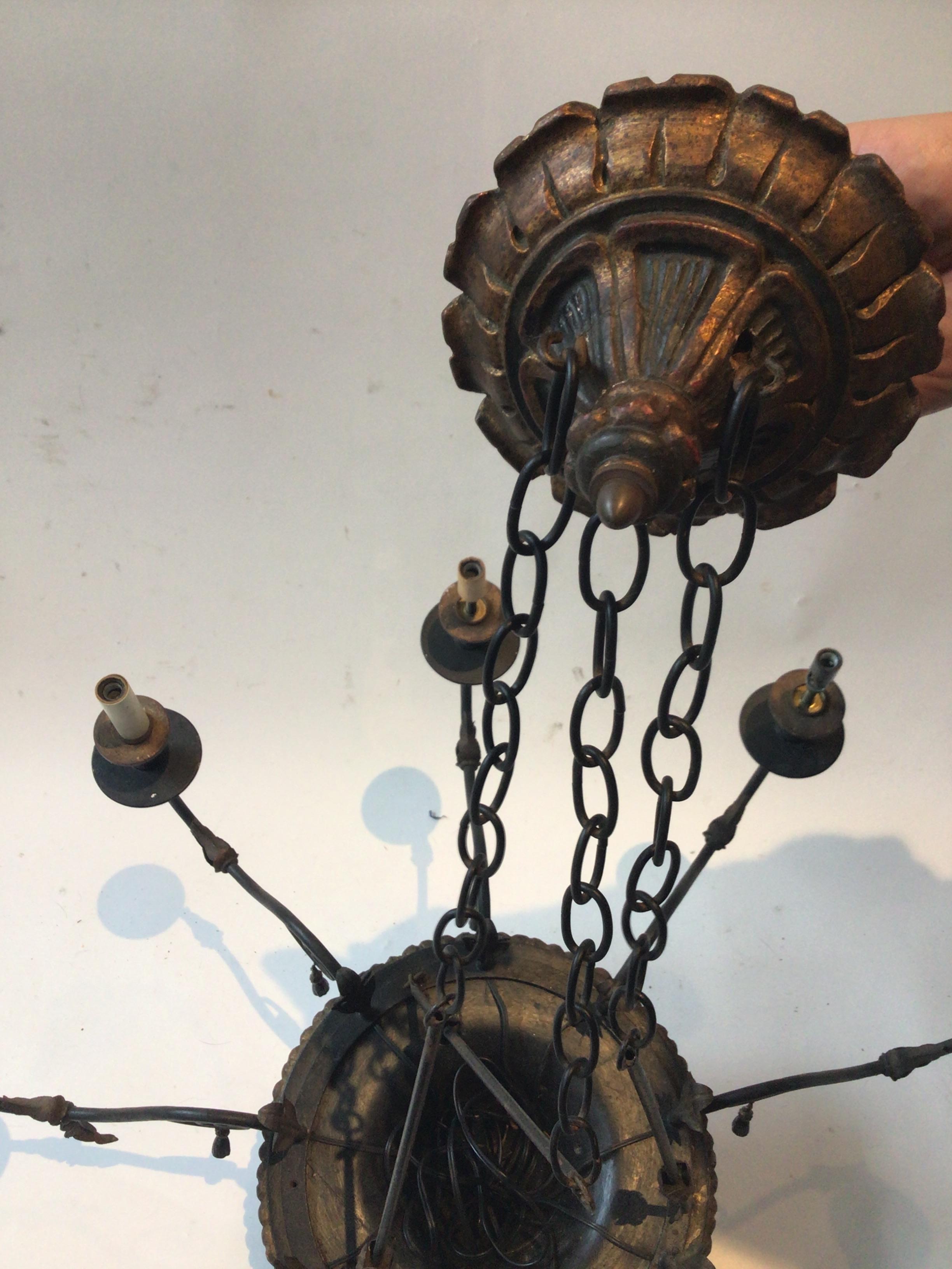 1950s Italian Wood Classical Chandelier For Sale 8